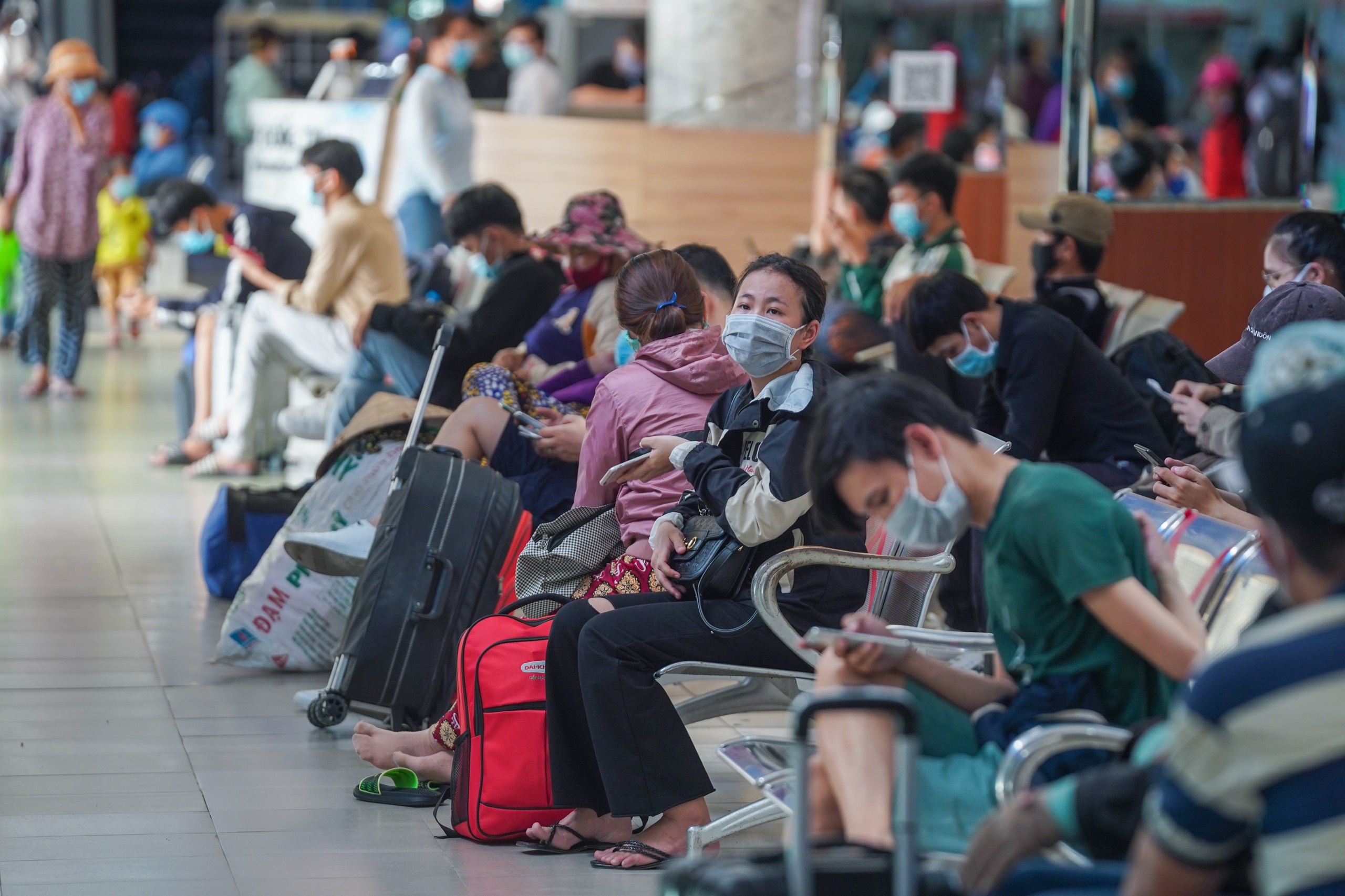 TP.HCM vang ve truoc lenh gian cach anh 12