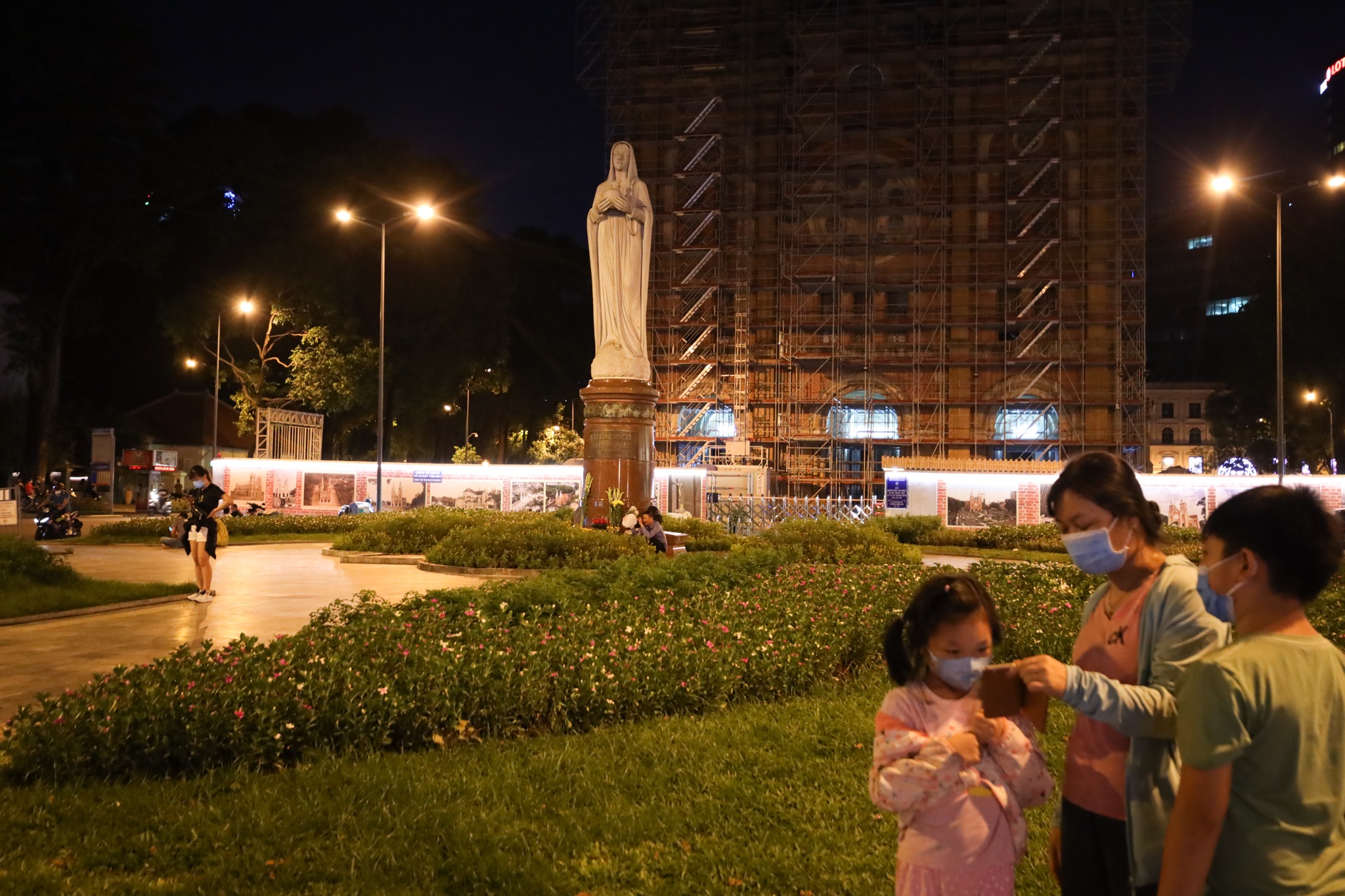 Dich covid-19 o TP.HCM anh 13