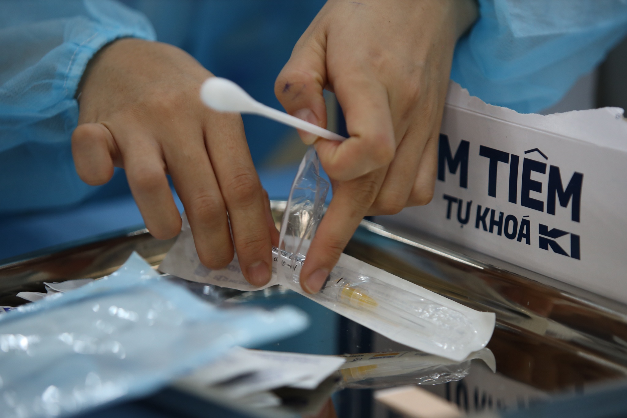 a hau hoang my lam tinh nguyen vien anh 6