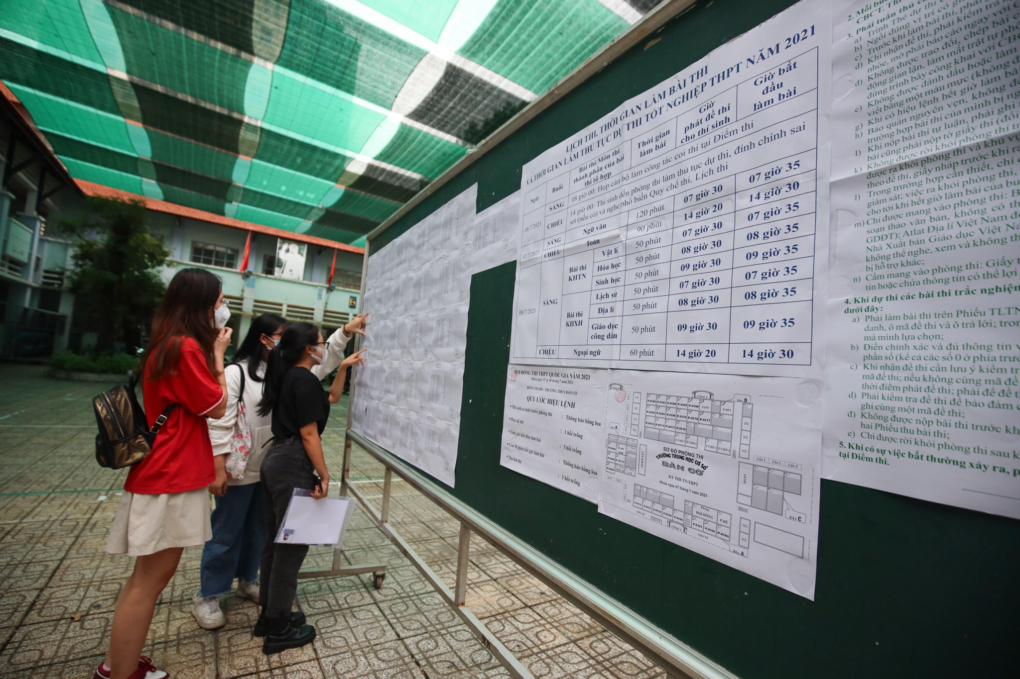 Phuong My Chi thi THPT QG o TP.HCM anh 33