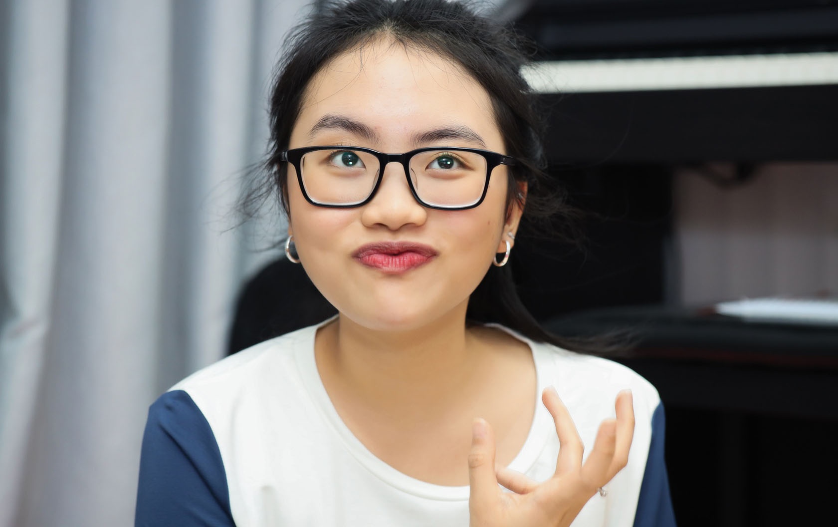 Ky thi co mot khong hai cua Phuong My Chi hinh anh