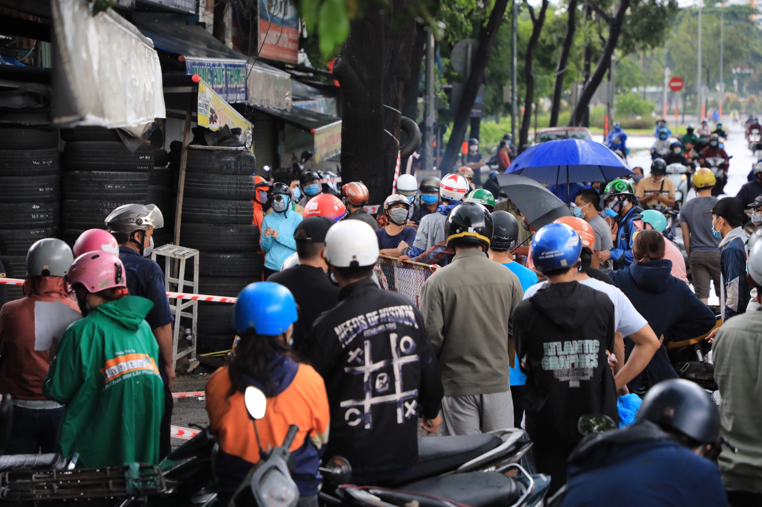 Tu tap o TP.HCM de nhan hang tu que anh 8