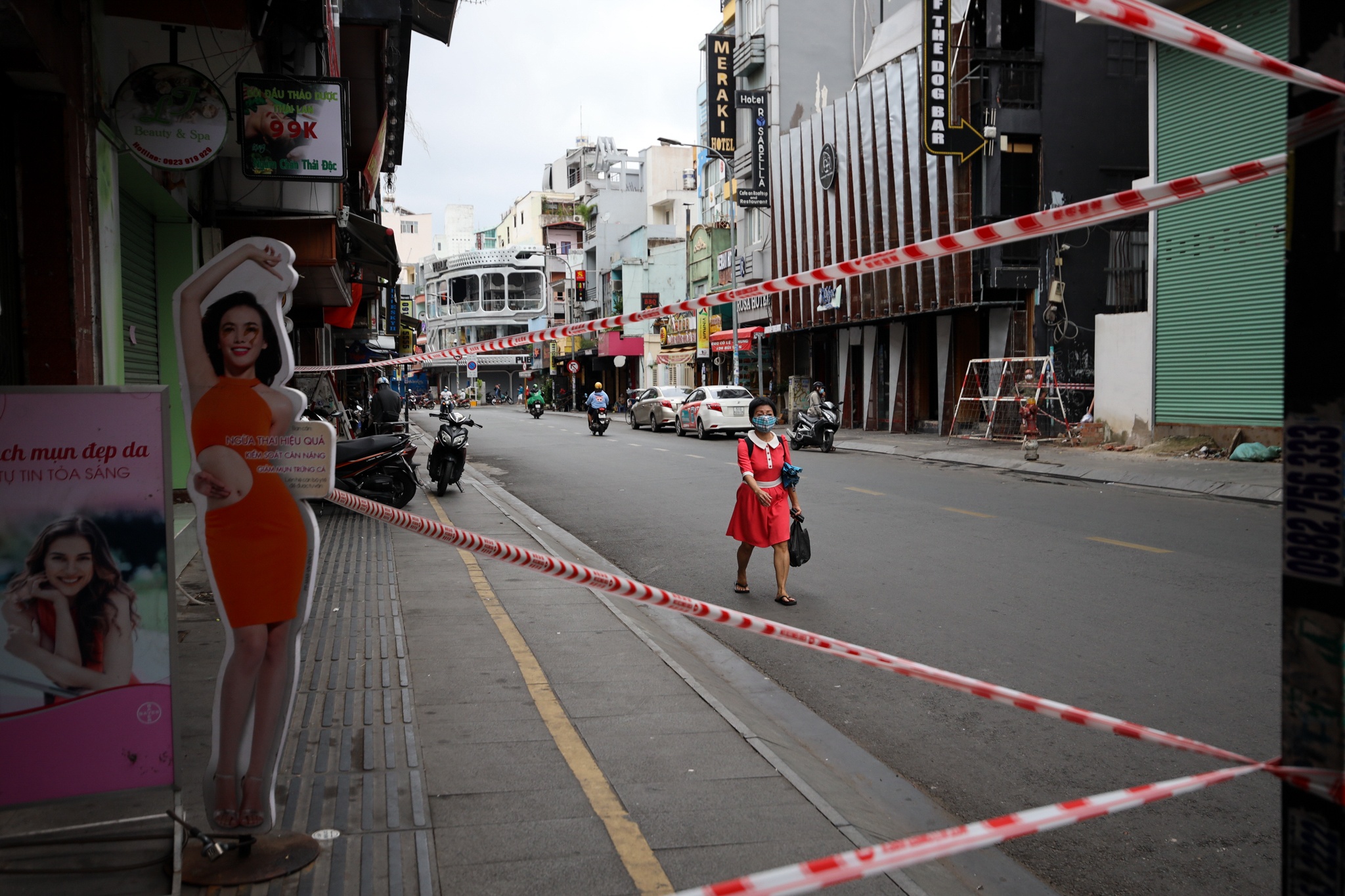 TP.HCM vang ve ngay gian cach anh 21