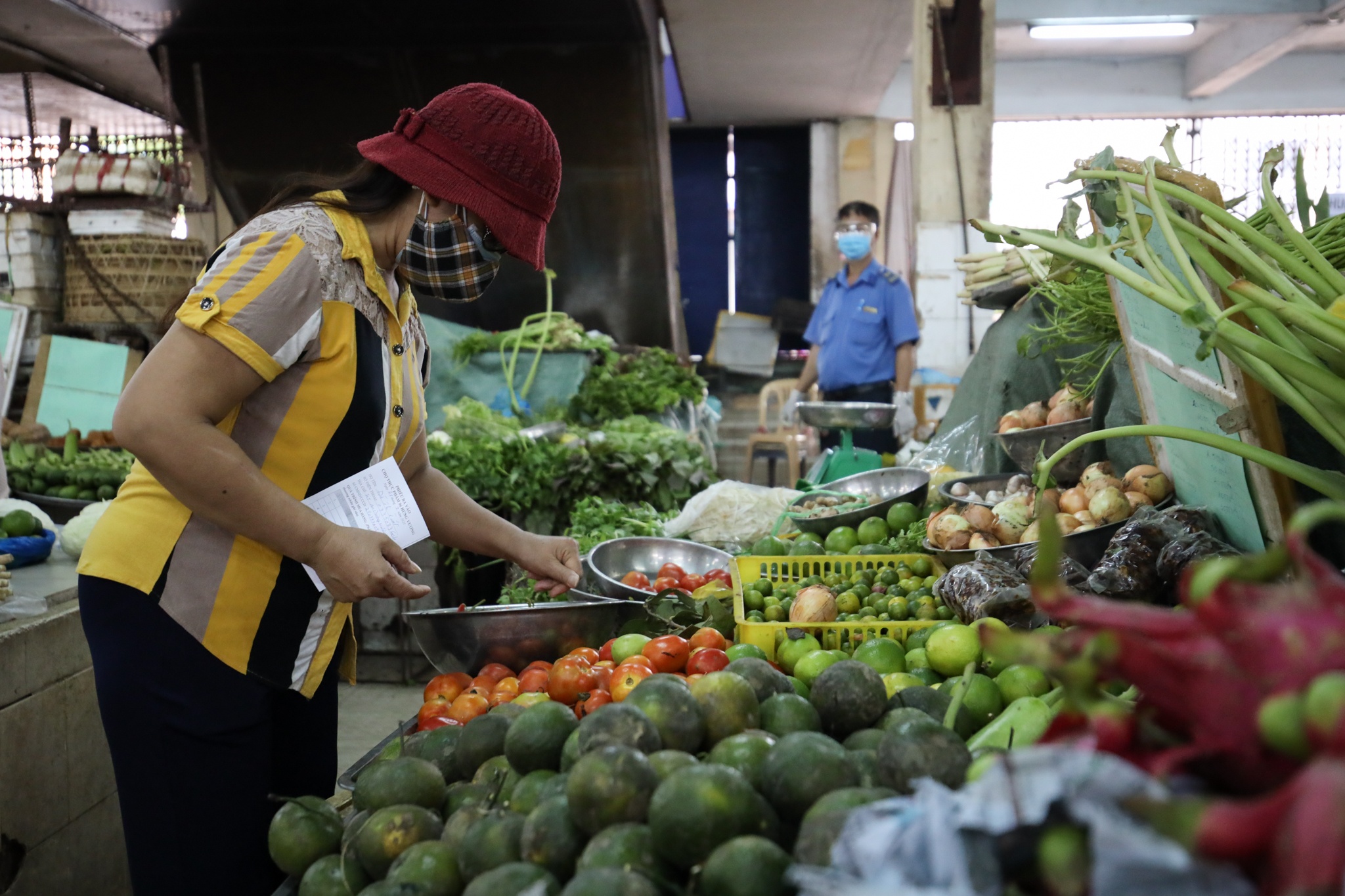 TP.HCM chi con 32 cho hoat dong, So Cong Thuong gui cong van khan hinh anh