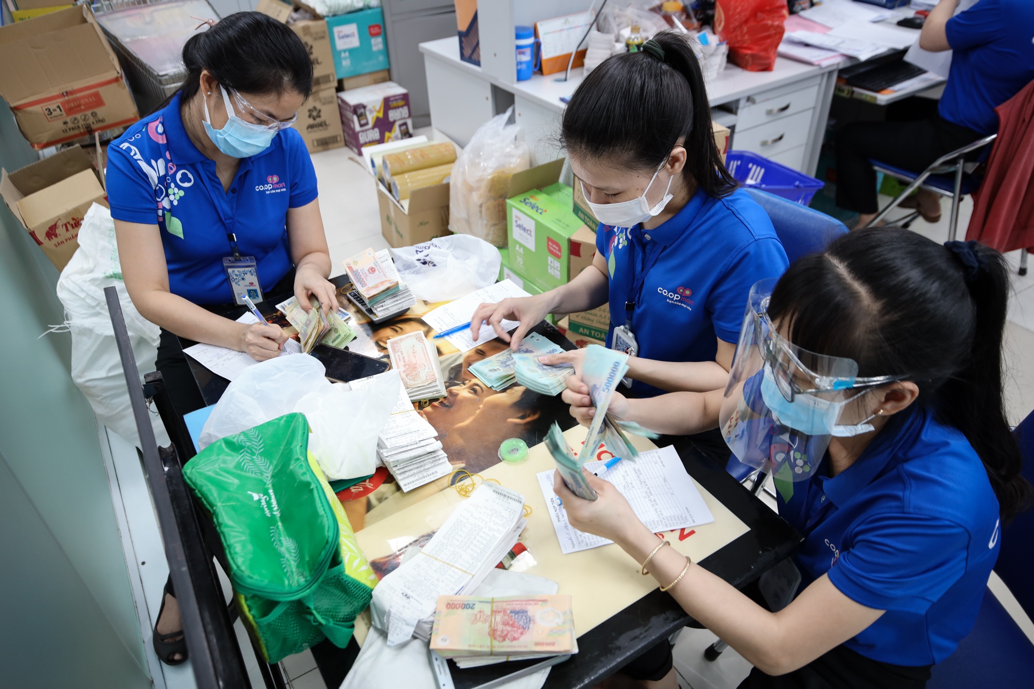 phan phoi rau cu o TP.HCM trong mua dich anh 20