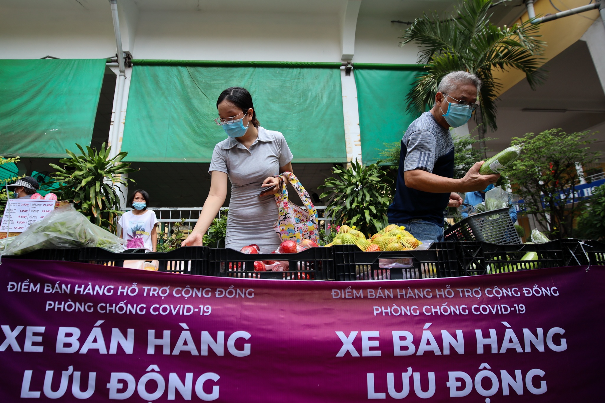 phan phoi rau cu o TP.HCM trong mua dich anh 23