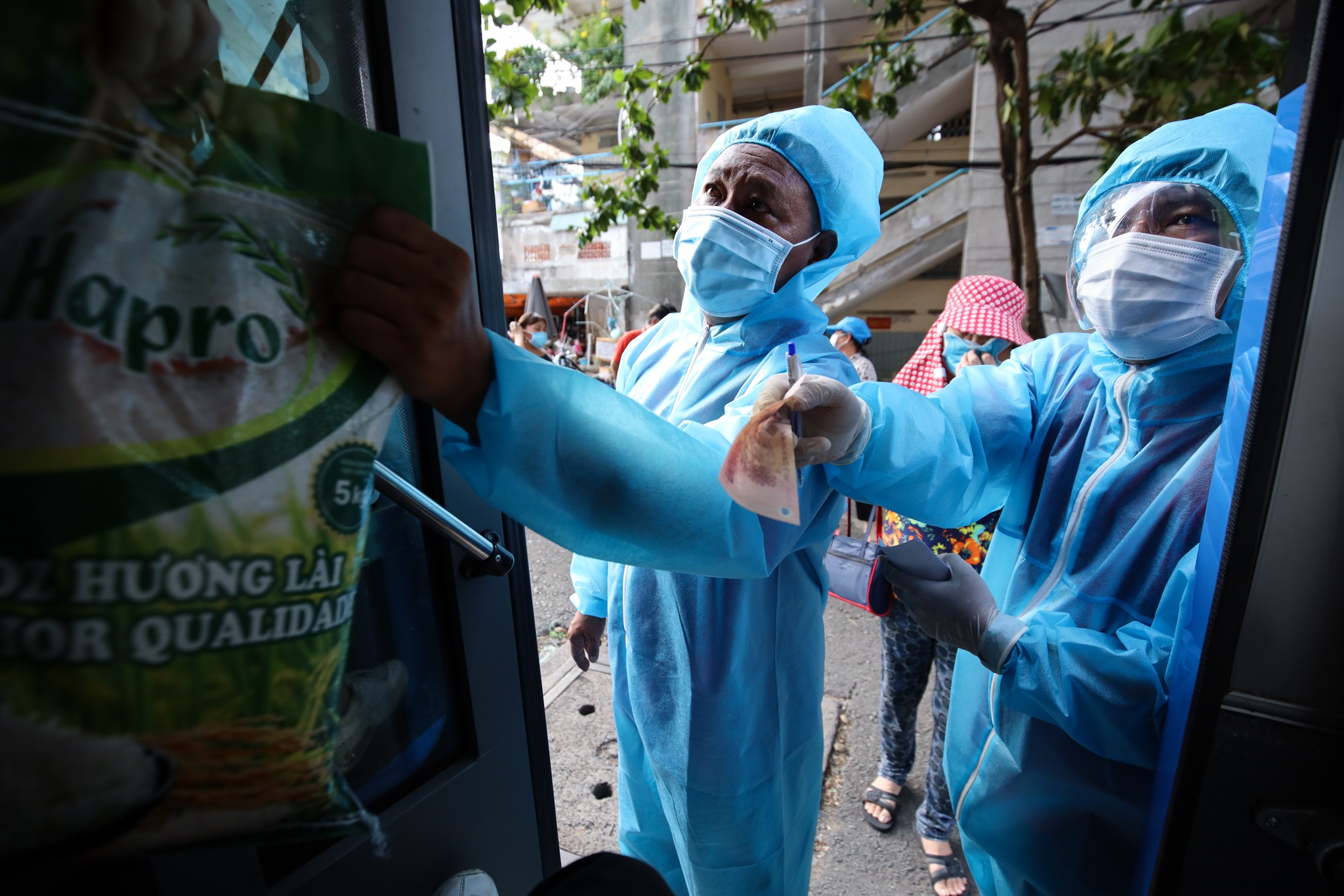 phan phoi rau cu o TP.HCM trong mua dich anh 34