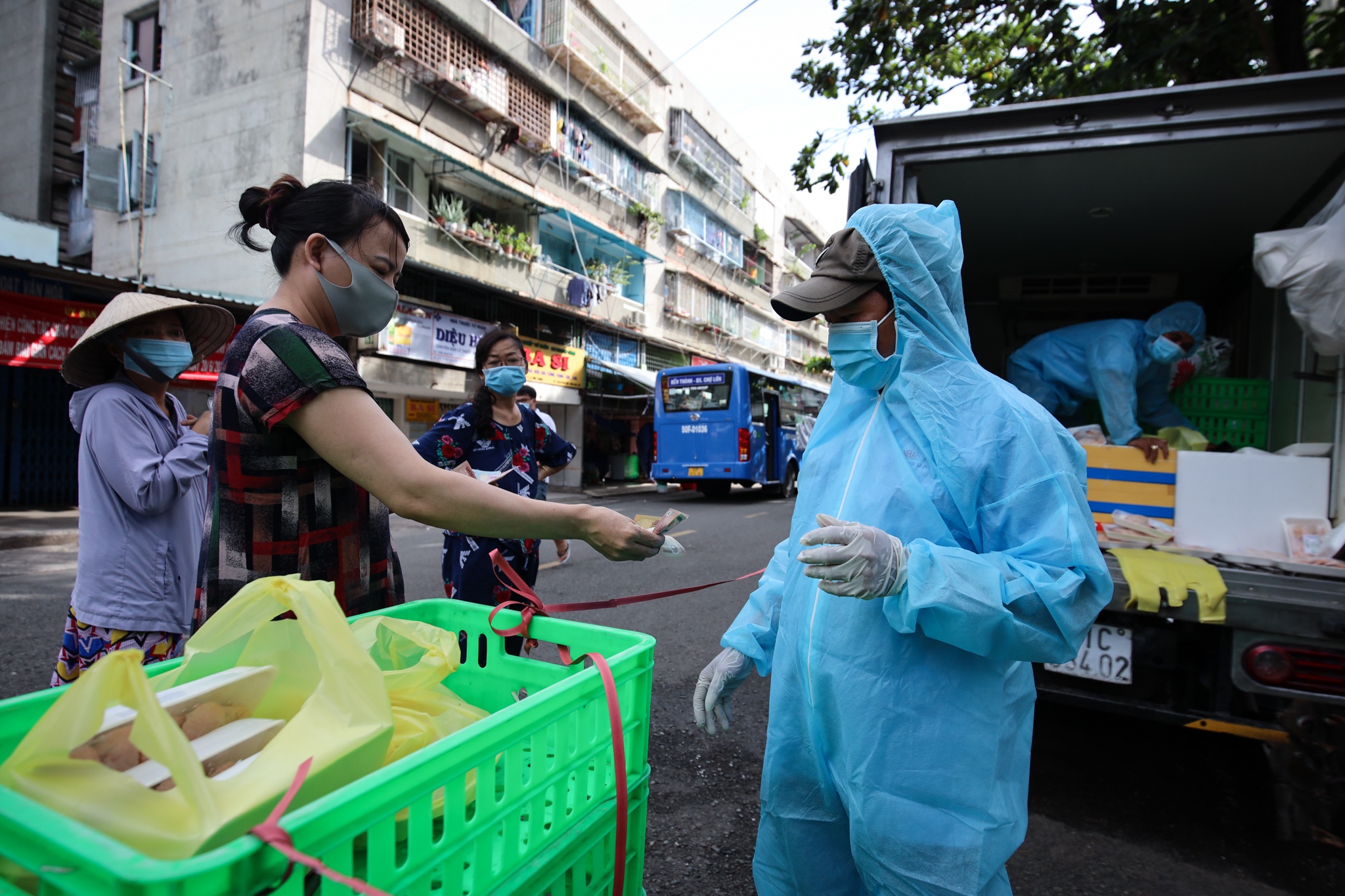 phan phoi rau cu o TP.HCM trong mua dich anh 35