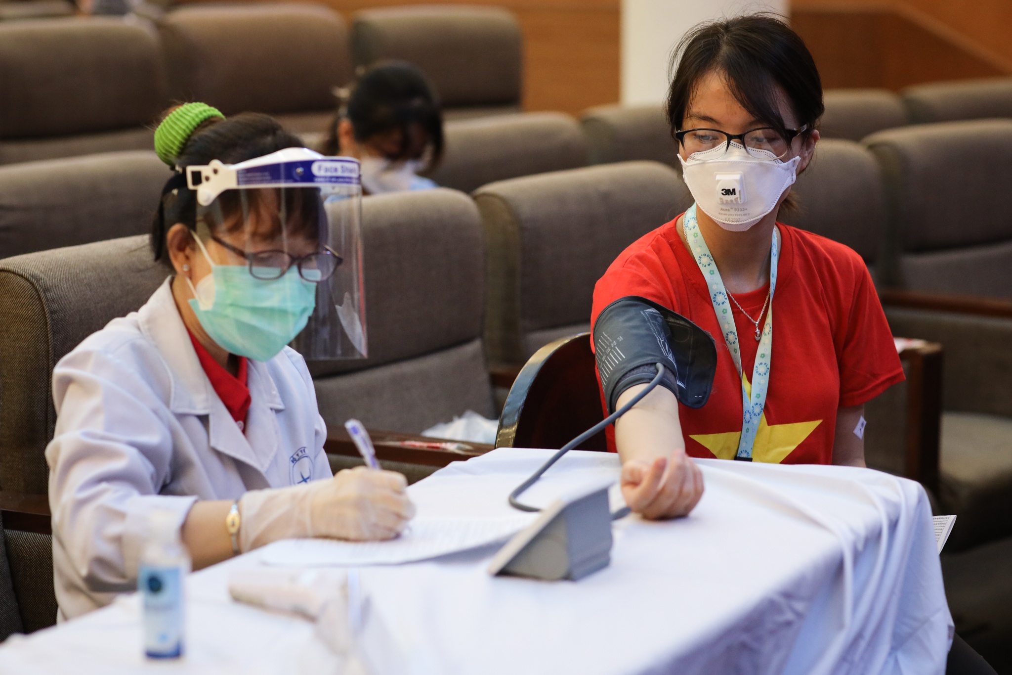 Tiêm vaccine đợt 5 tại TP.HCM ảnh 4 Tiem vaccine dot 5 tai TP.HCM anh 4