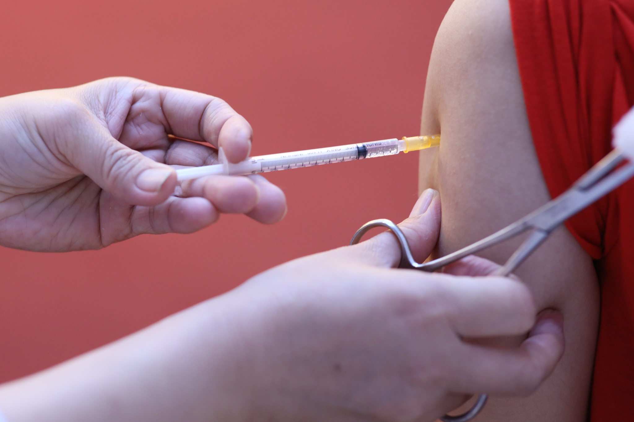 Tiêm vaccine đợt 5 tại TP.HCM ảnh 6 Tiem vaccine dot 5 tai TP.HCM anh 6