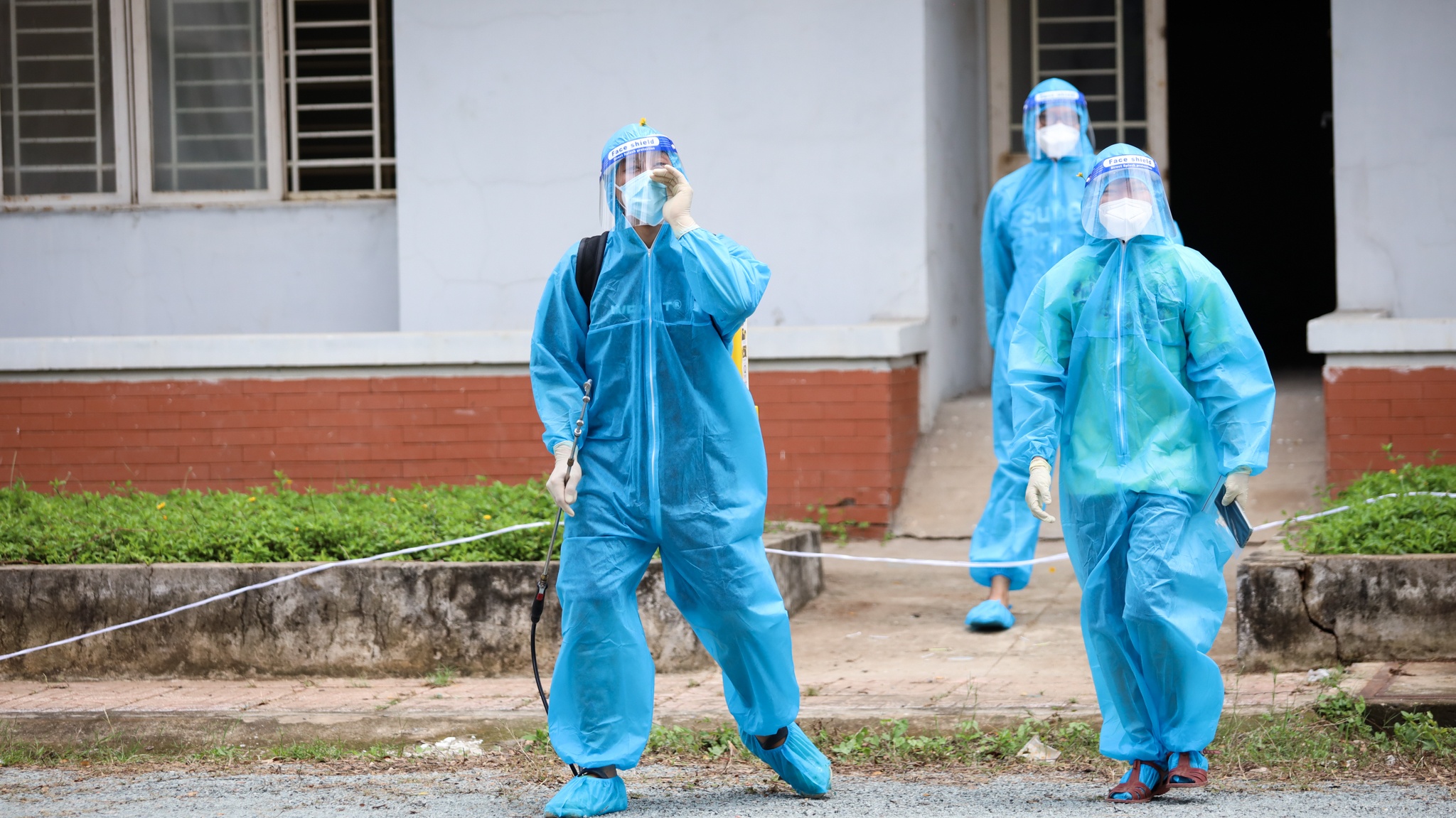 Nu MC khoi xuong,  ket noi 130 nghe si o tam dich TP.HCM anh 15