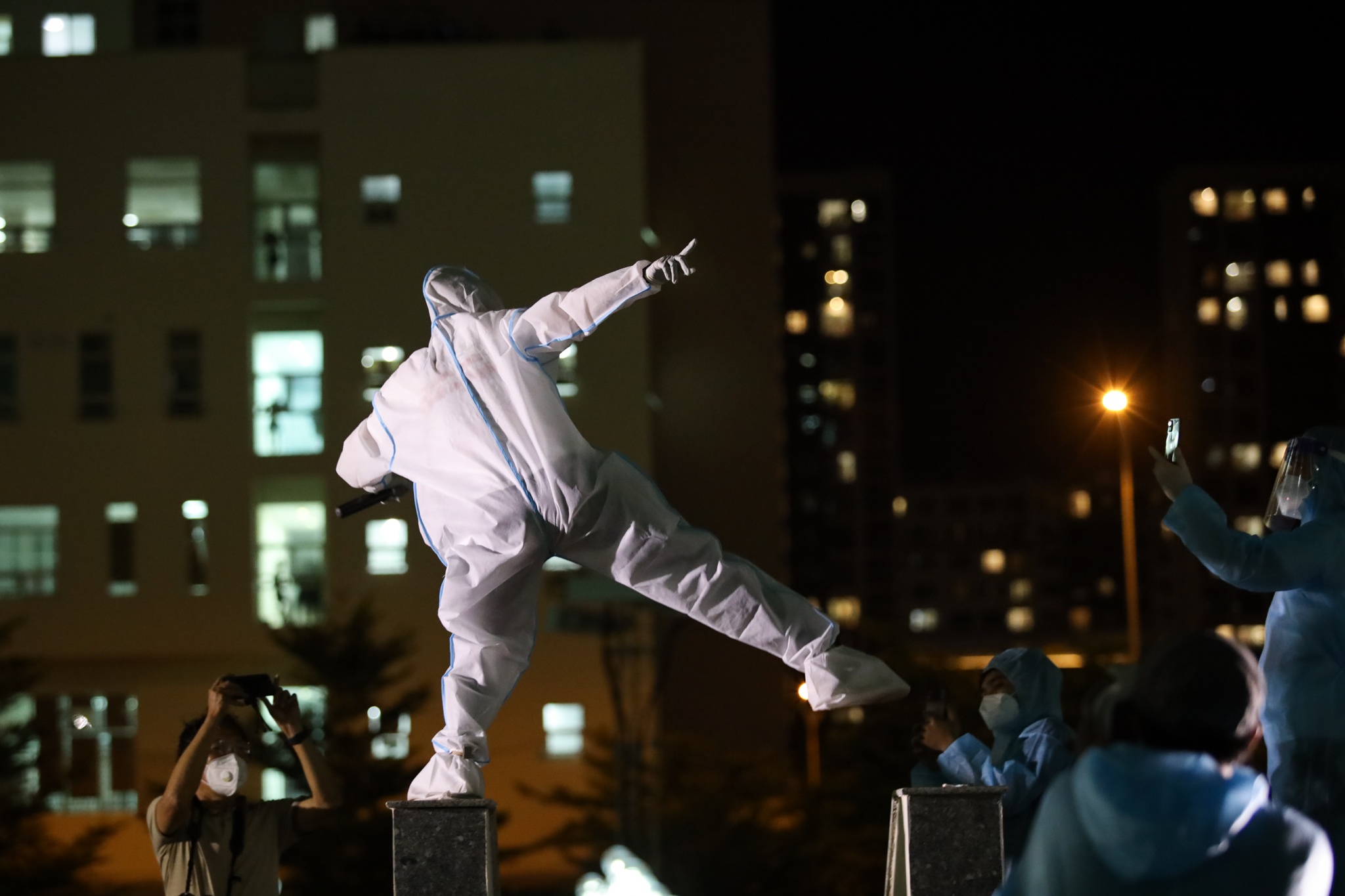 dem nhac tai benh vien da chien so 11 anh 7