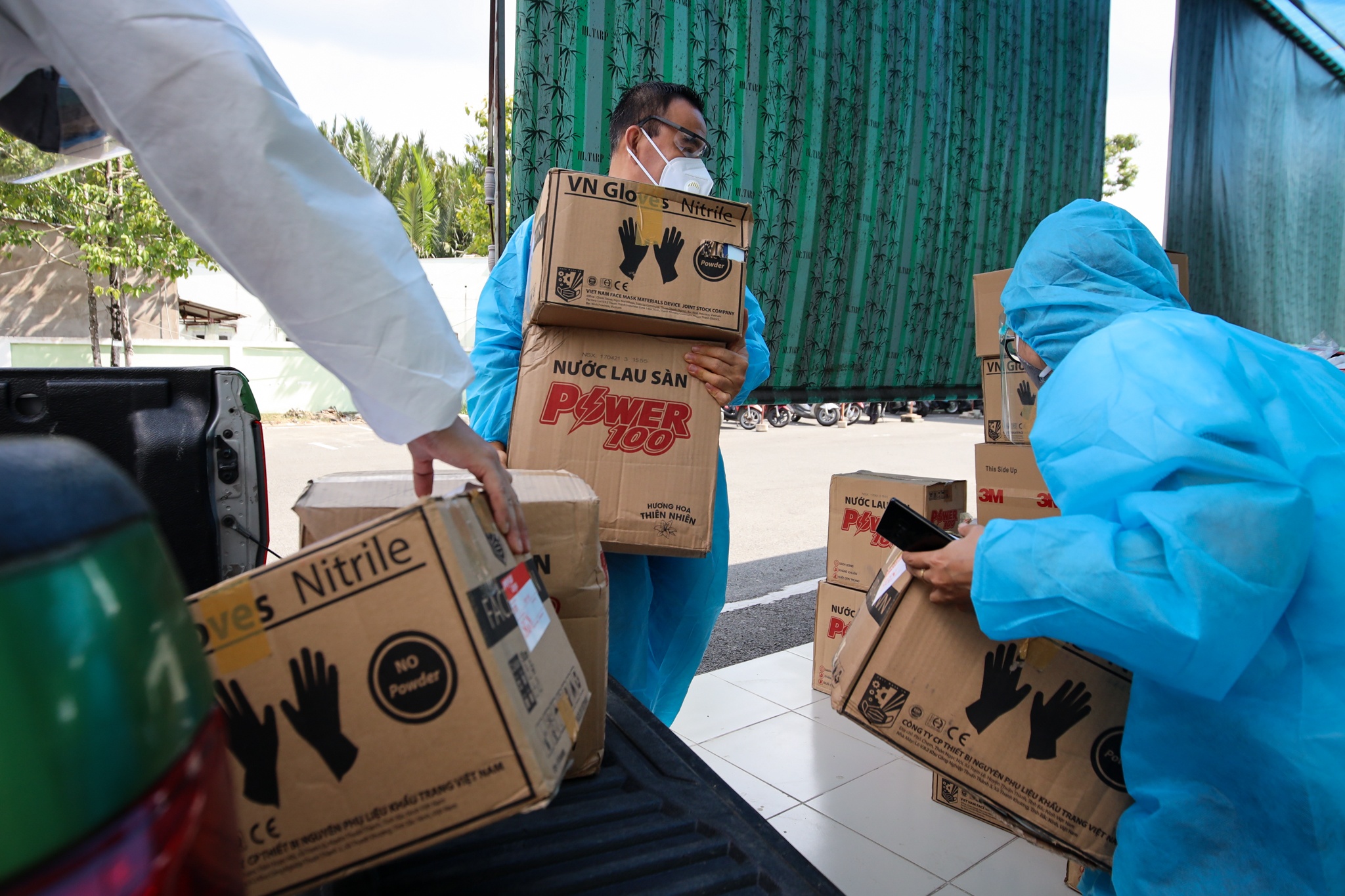 Quyen Linh lam tu thien anh 2