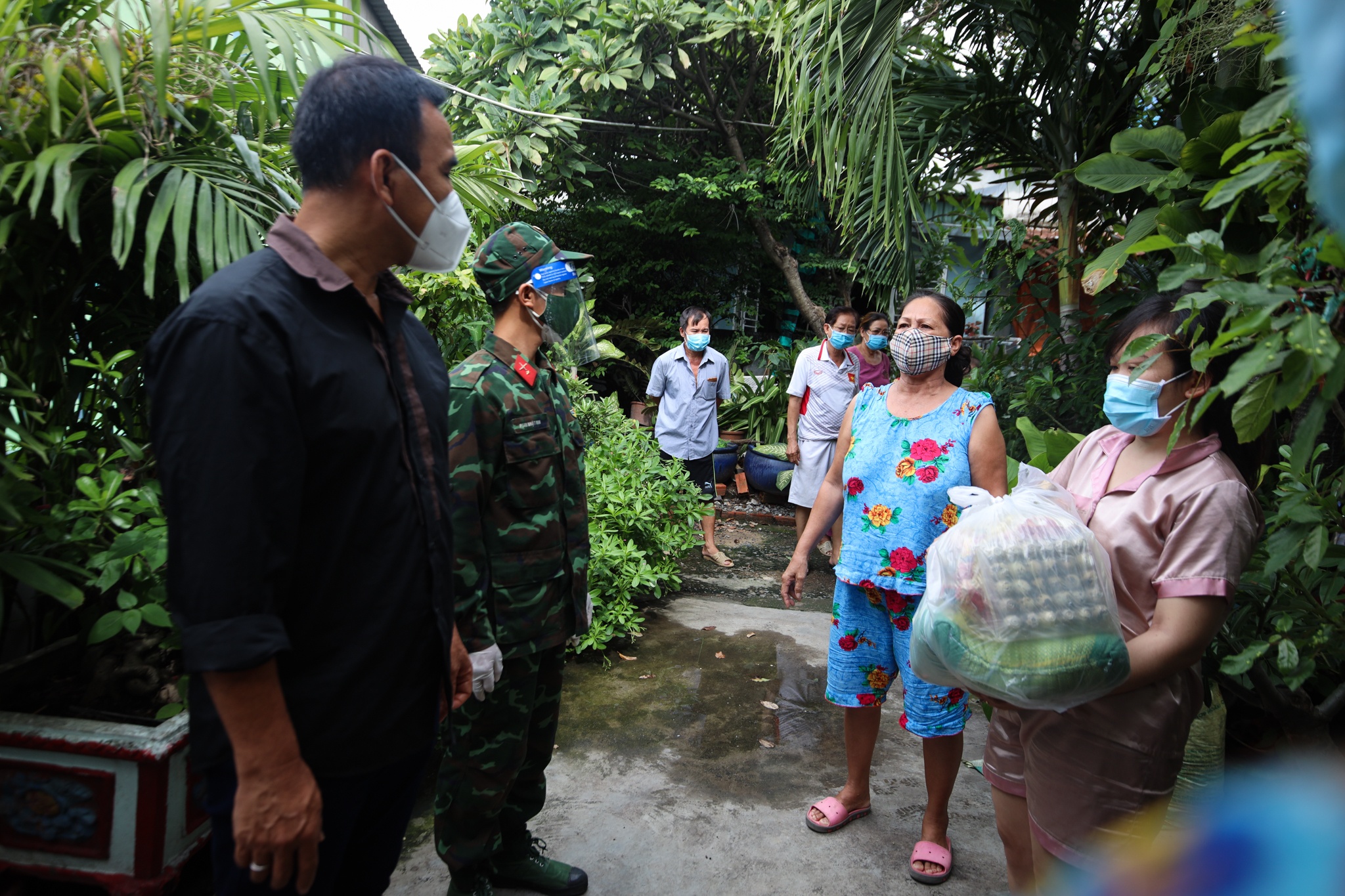 Quyen Linh lam tu thien nhu the nao anh 6