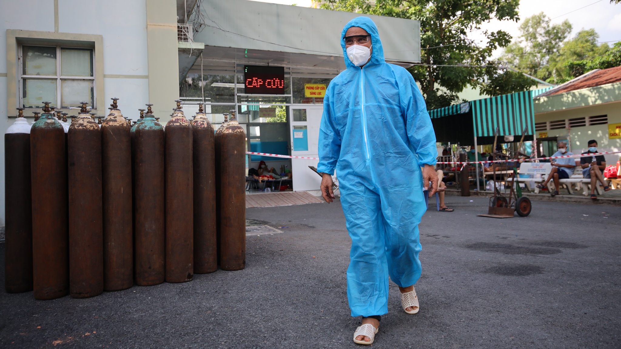 Quyen Linh lam tu thien nhu the nao anh 9