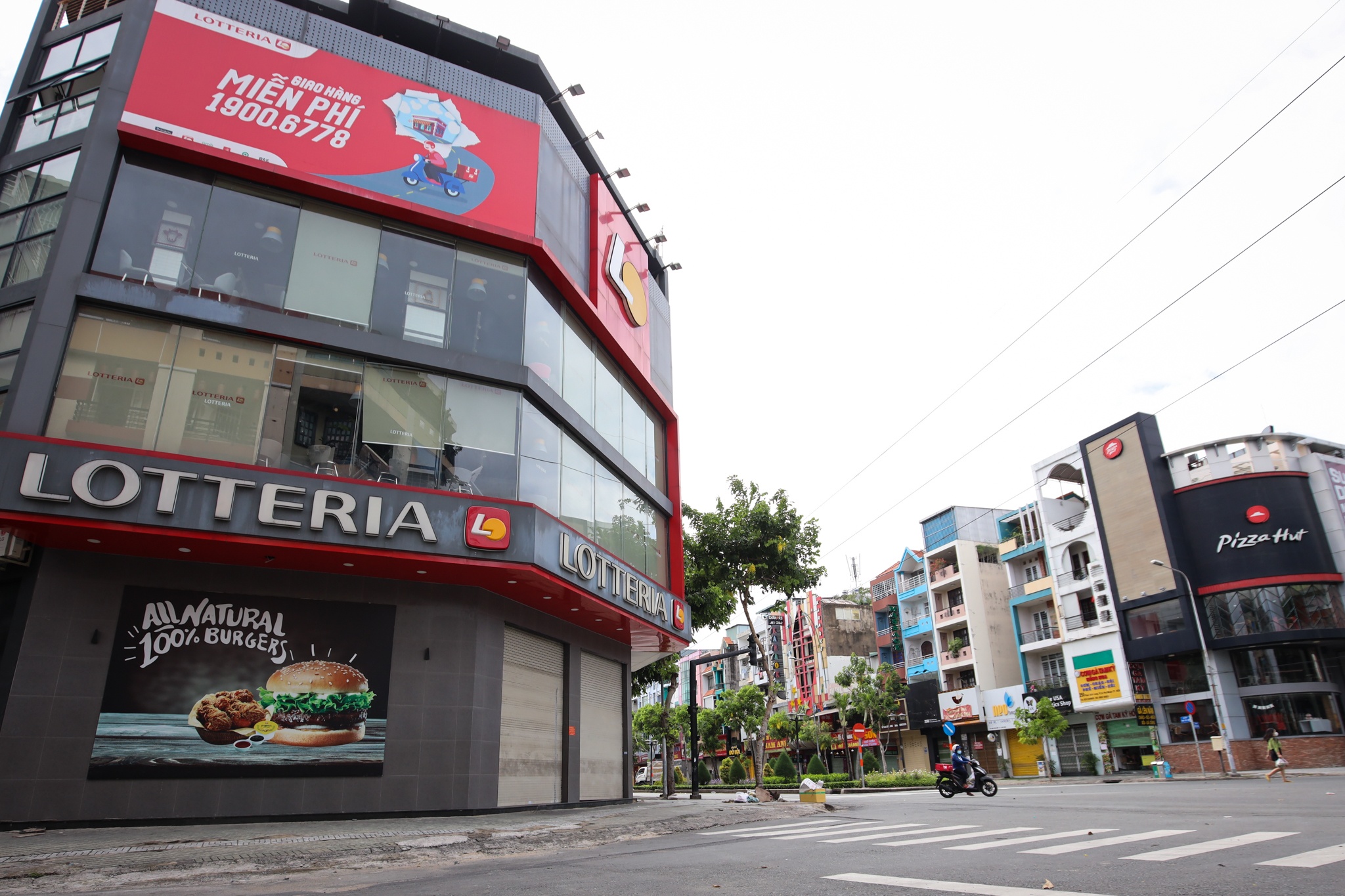 it cua hang ban mang ve sang 9/9 anh 2