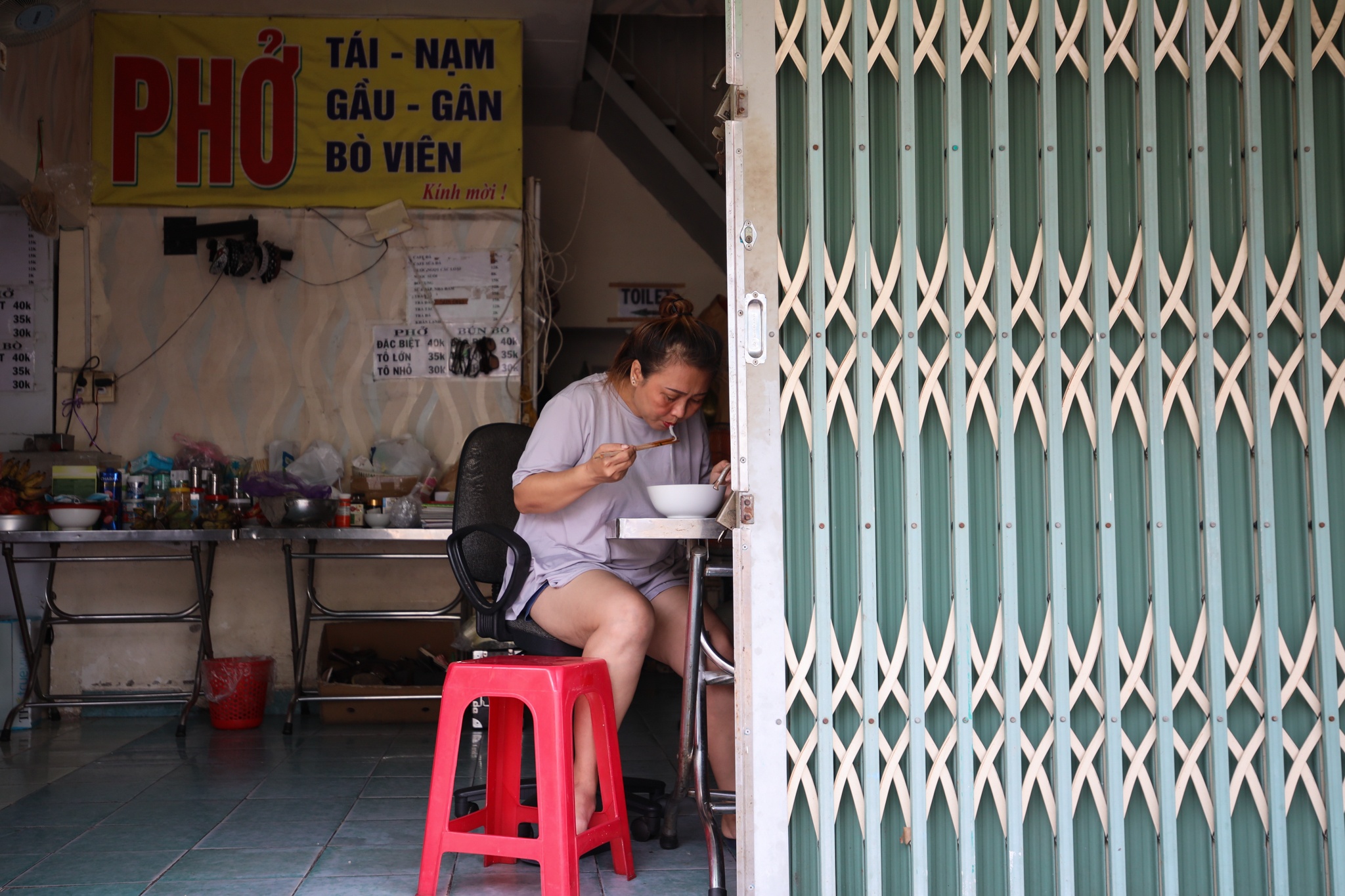 it cua hang ban mang ve sang 9/9 anh 6