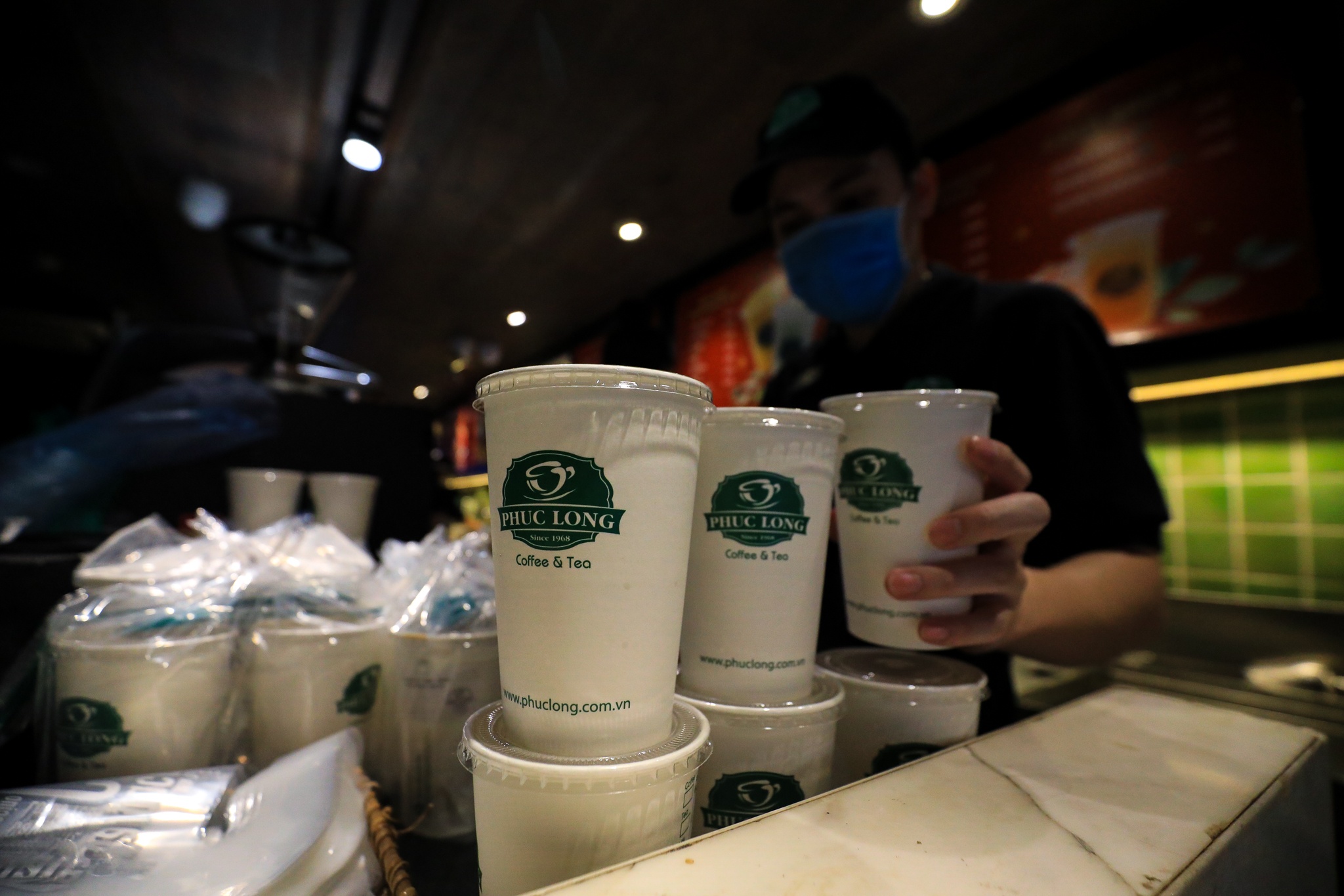 Chuoi cafe dau tien mo lai o TP.HCM anh 4