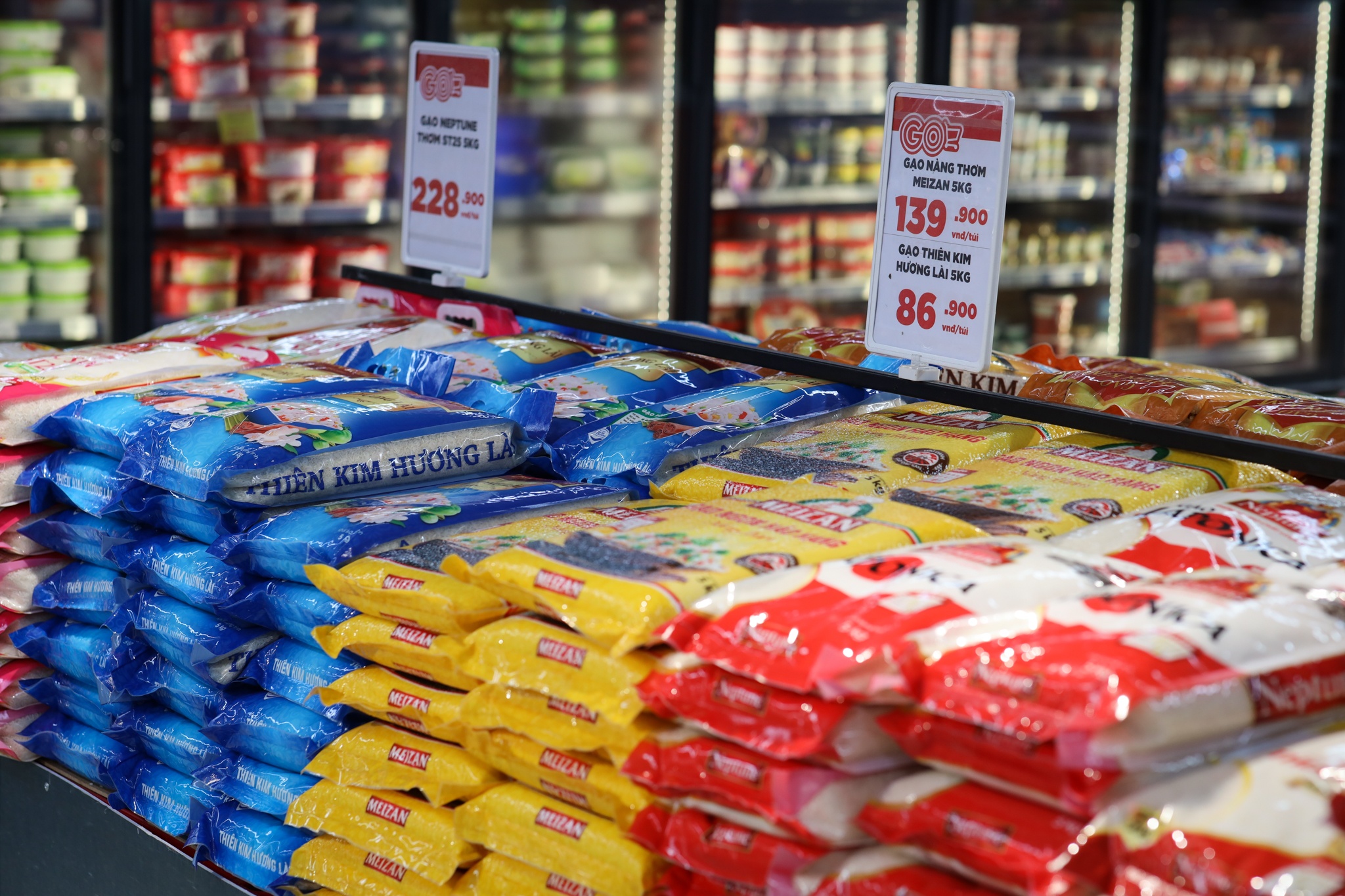 dan quan 7 di sieu thi theo phieu anh 12