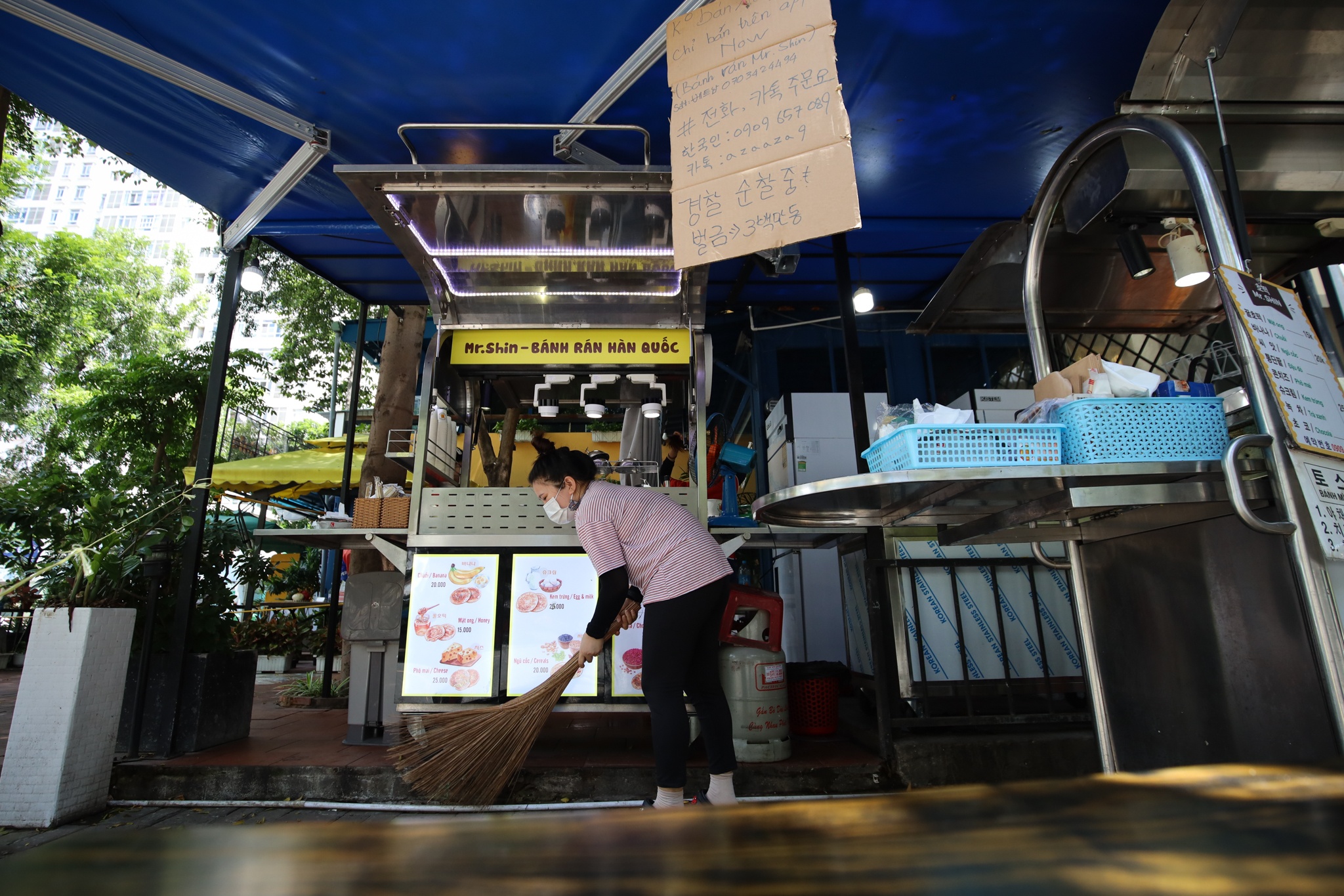 hang quan quan 7 trong binh thuong moi anh 10