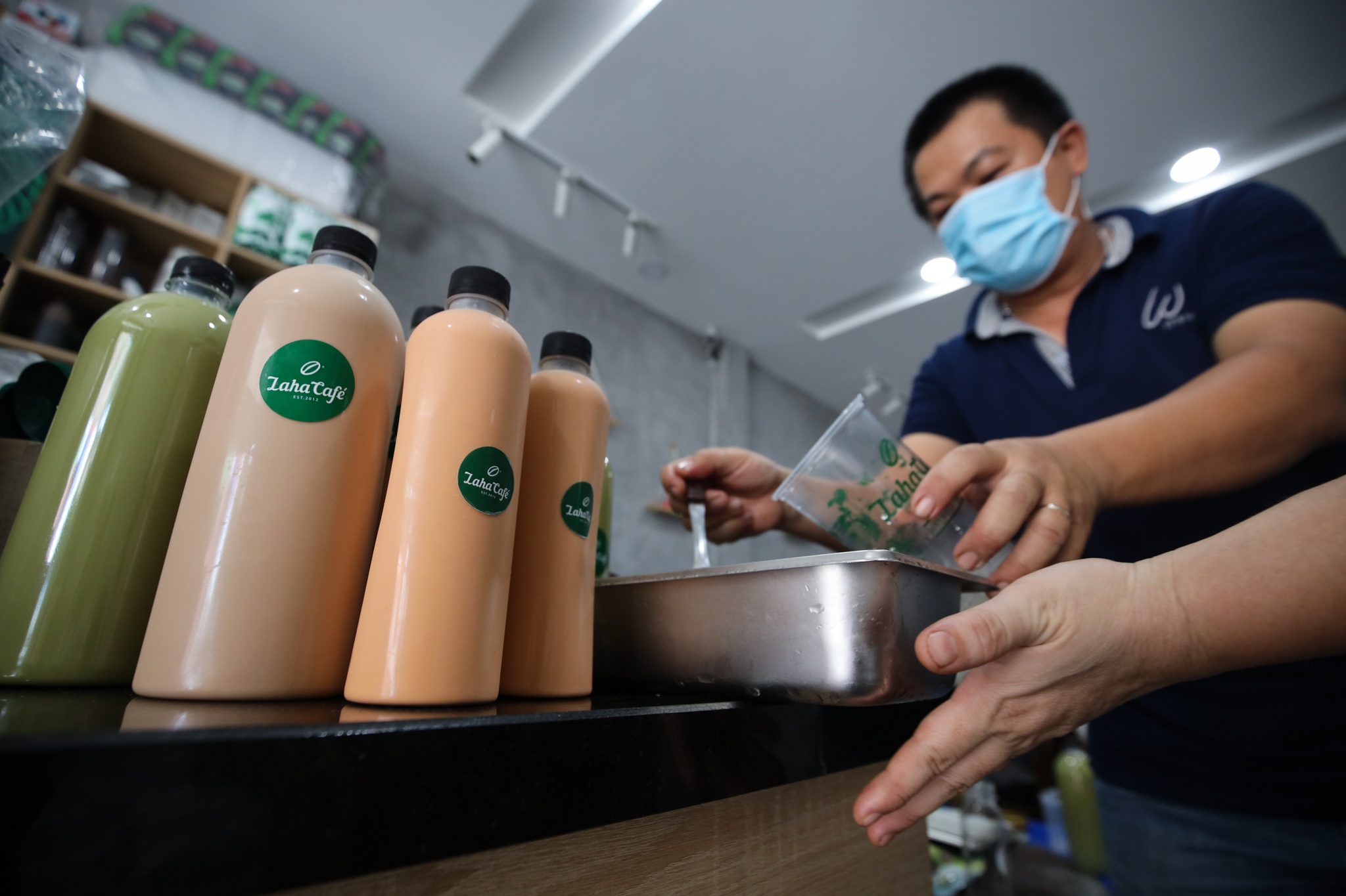 Cac chuoi cafe lon o TP.HCM ban mang ve anh 12