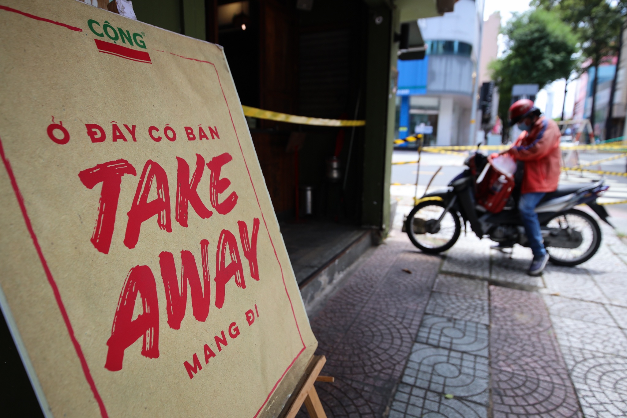 Cac chuoi cafe lon o TP.HCM ban mang ve anh 14