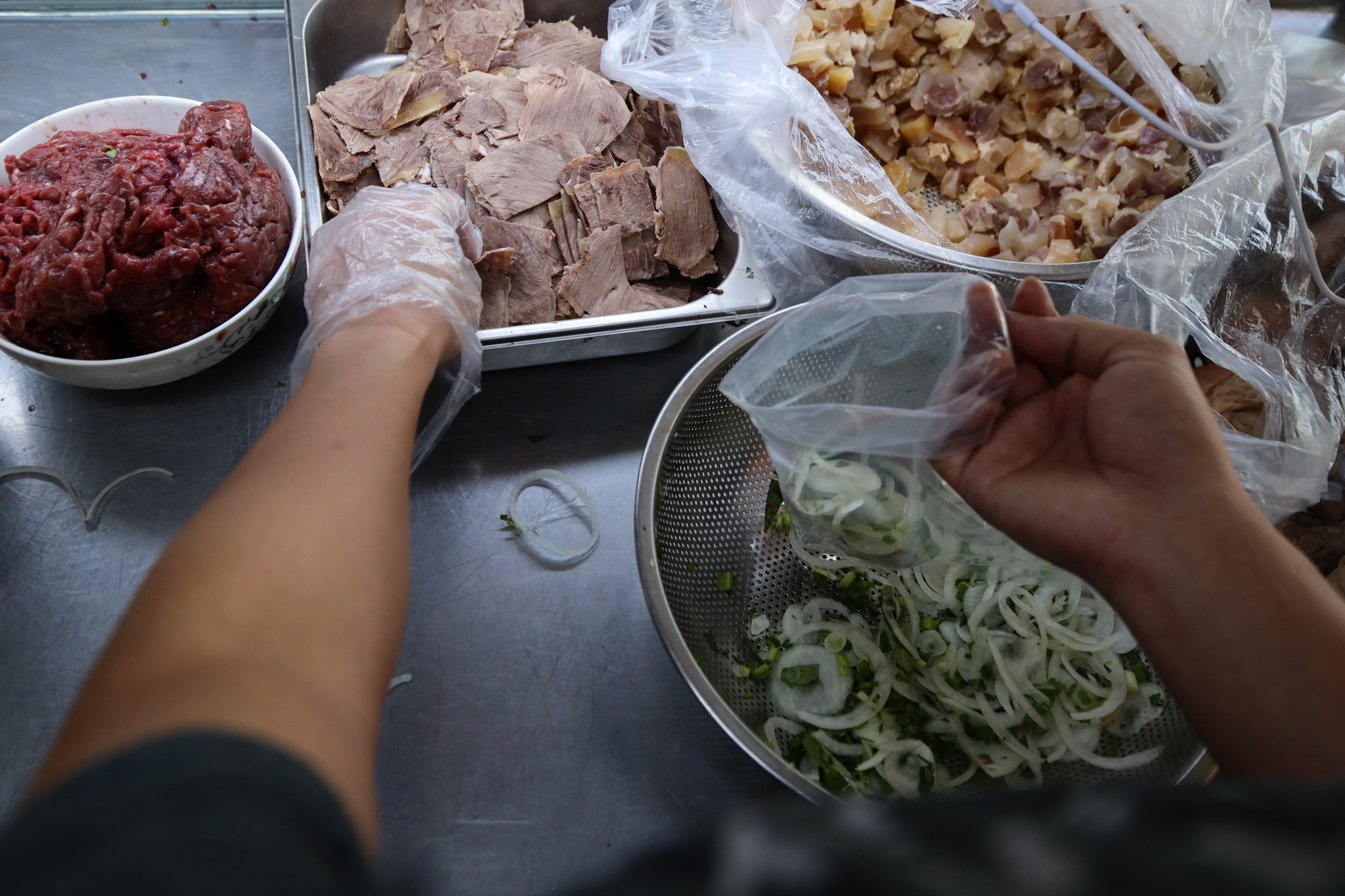 cac quan an ban mang ve dat khach anh 4