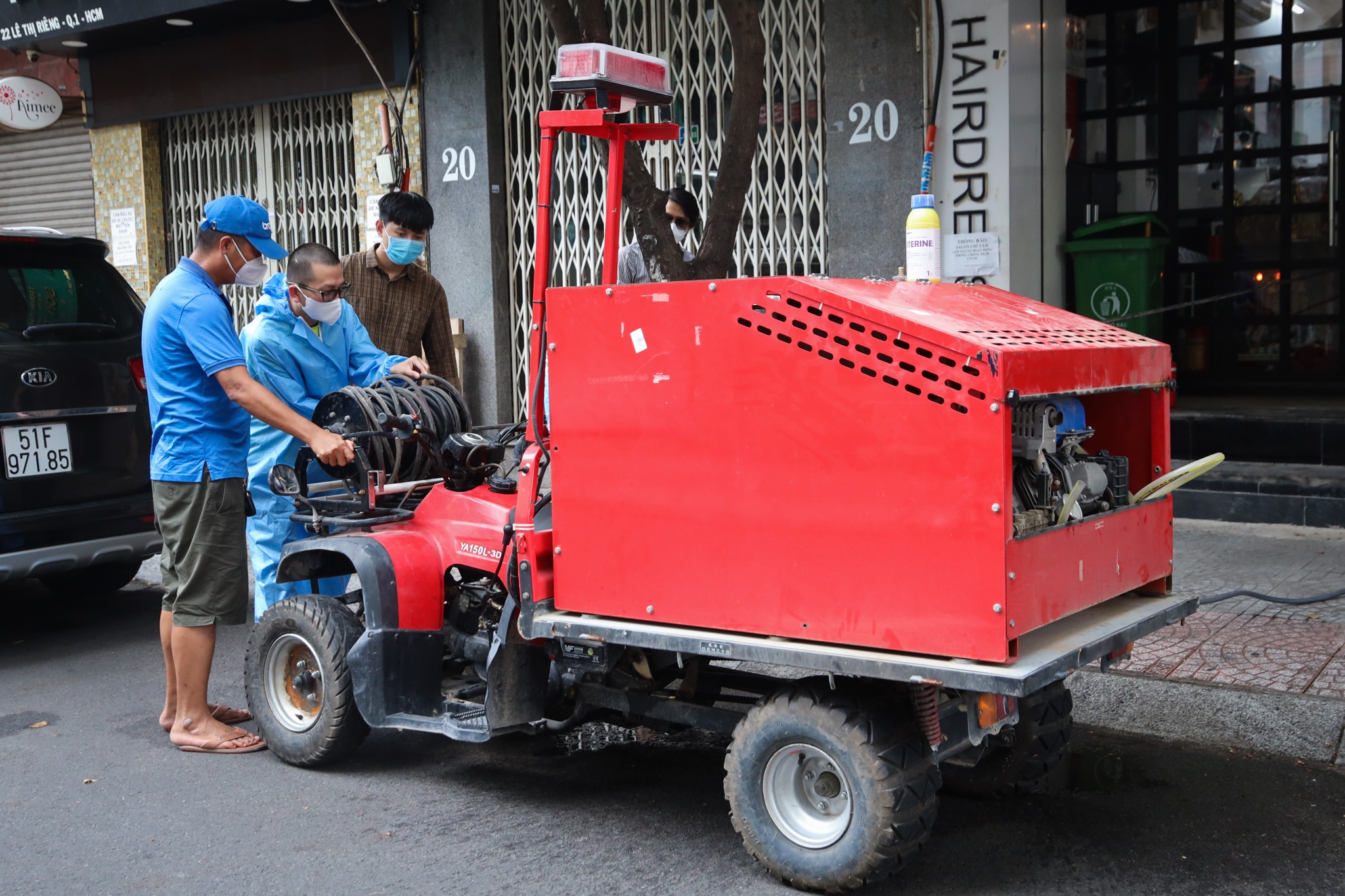 tiệm cắt tóc mở cửa ảnh 11 tiem cat toc mo cua anh 11