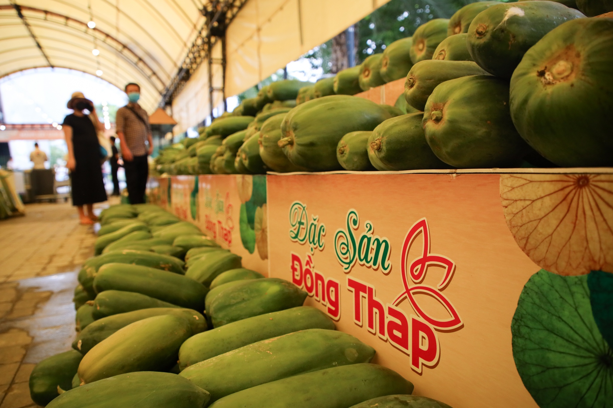 mua sam o trung tam thuong mai anh 5