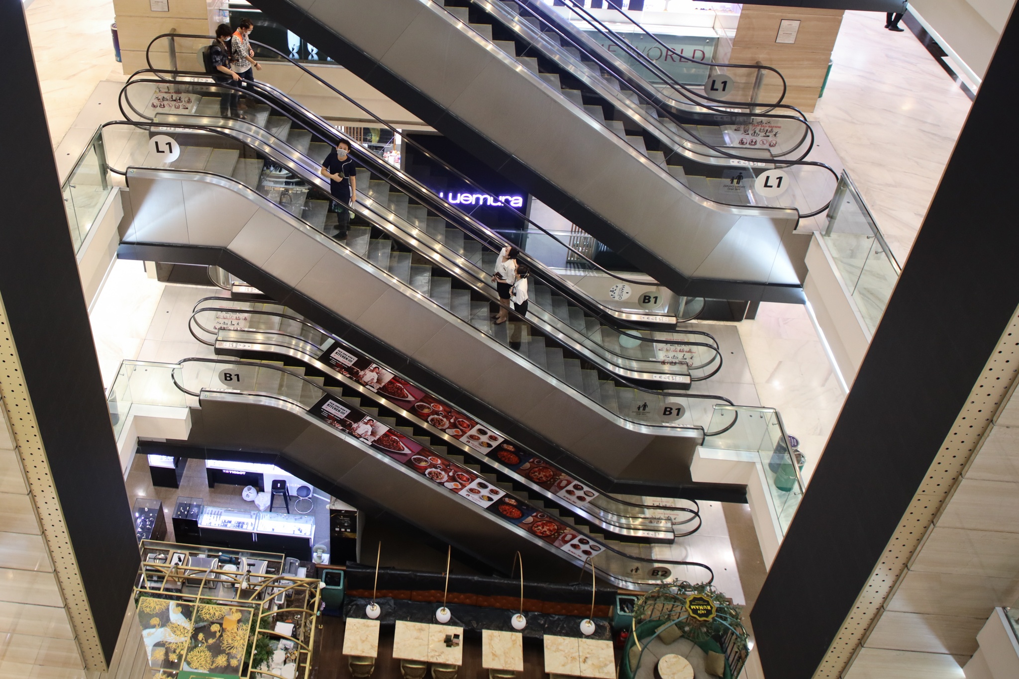 mua sam o khu trung tam tp.hcm anh 2