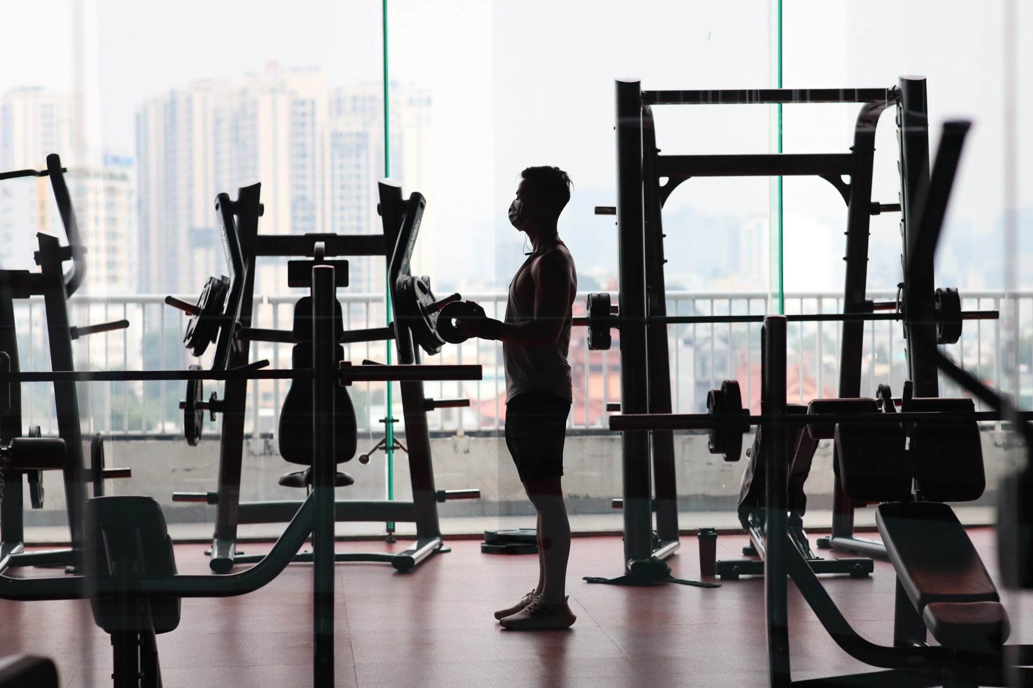 phong tap gym o tp.hcm mo cua anh 11