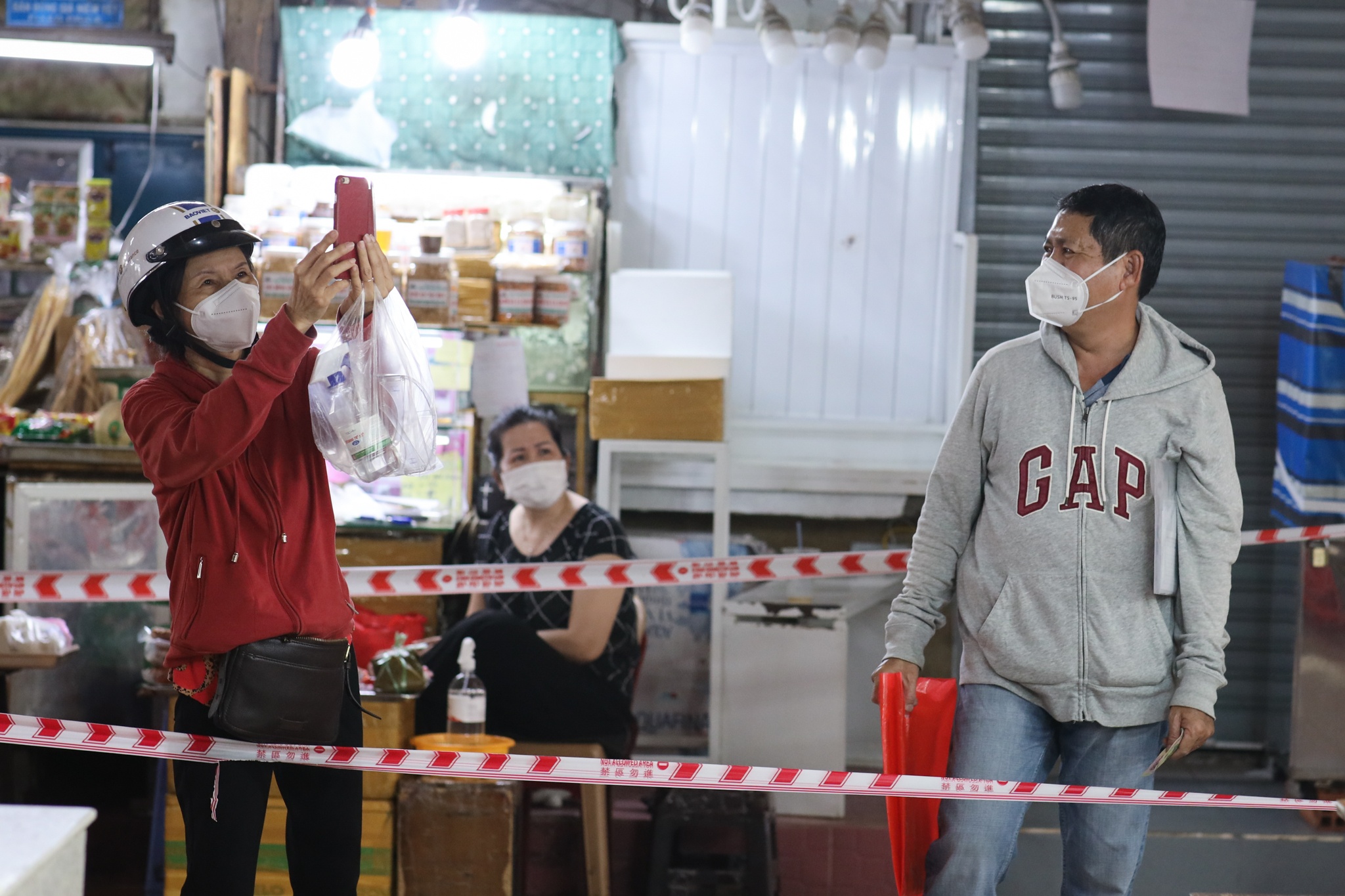 cho Ben Thanh sau 4 thang gian cach anh 10