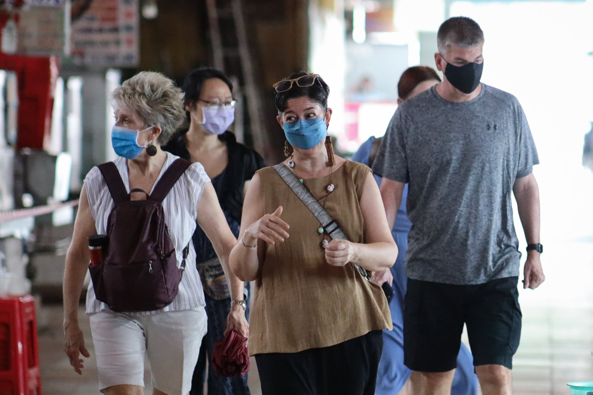 Cho Ben Thanh dan nhon nhip tro lai hinh anh