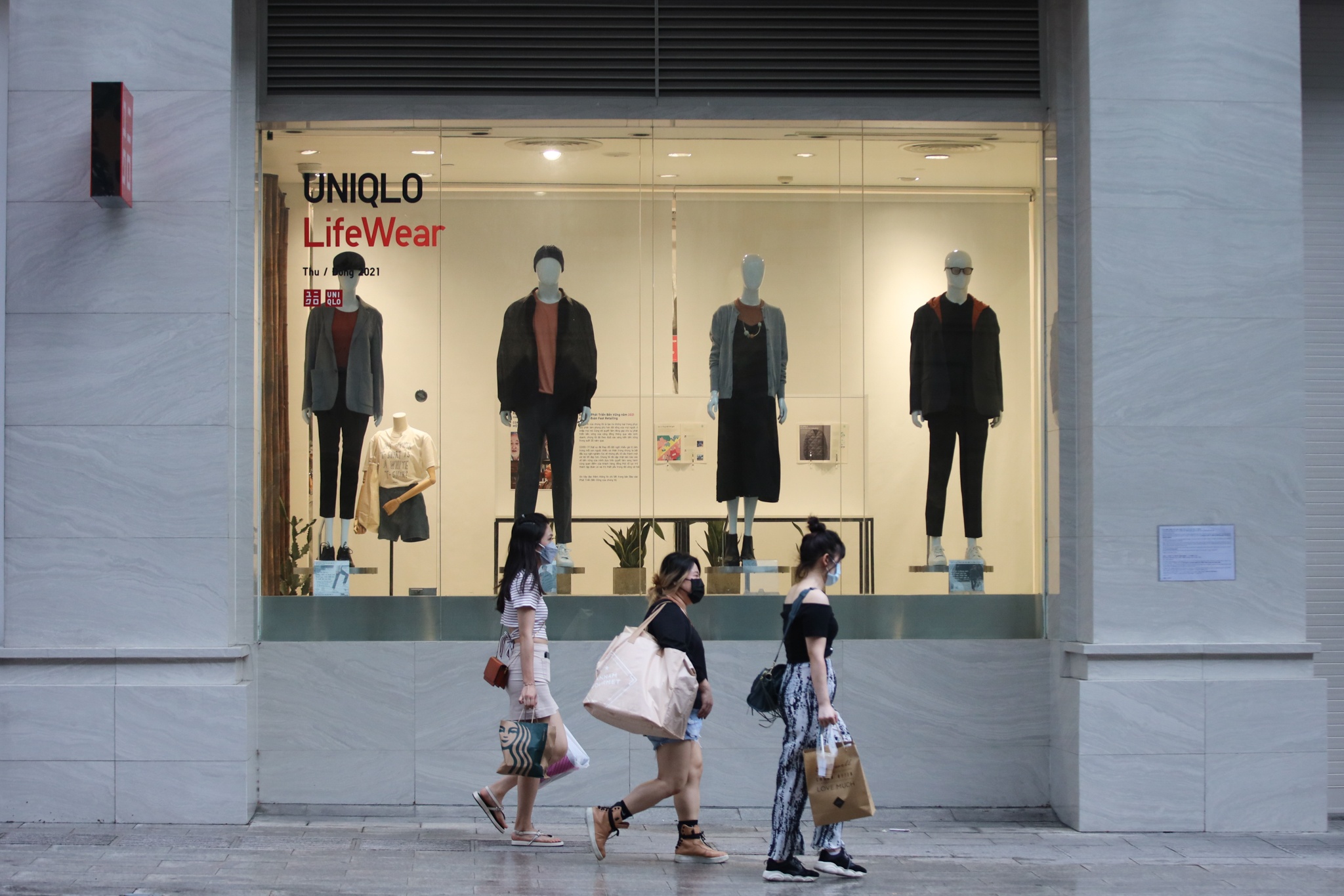 mua sam ngay cuoi tuan o TP.HCM anh 10