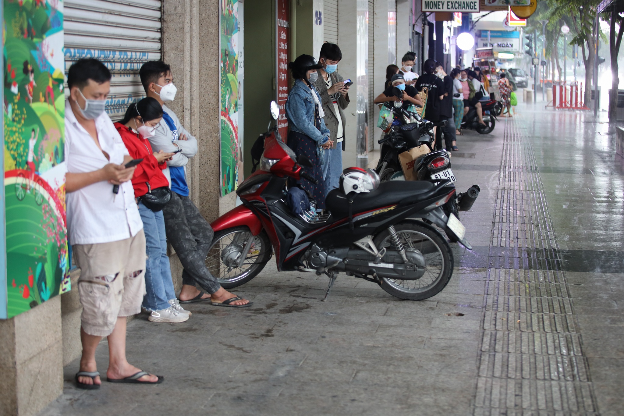 mua sam ngay cuoi tuan o TP.HCM anh 11