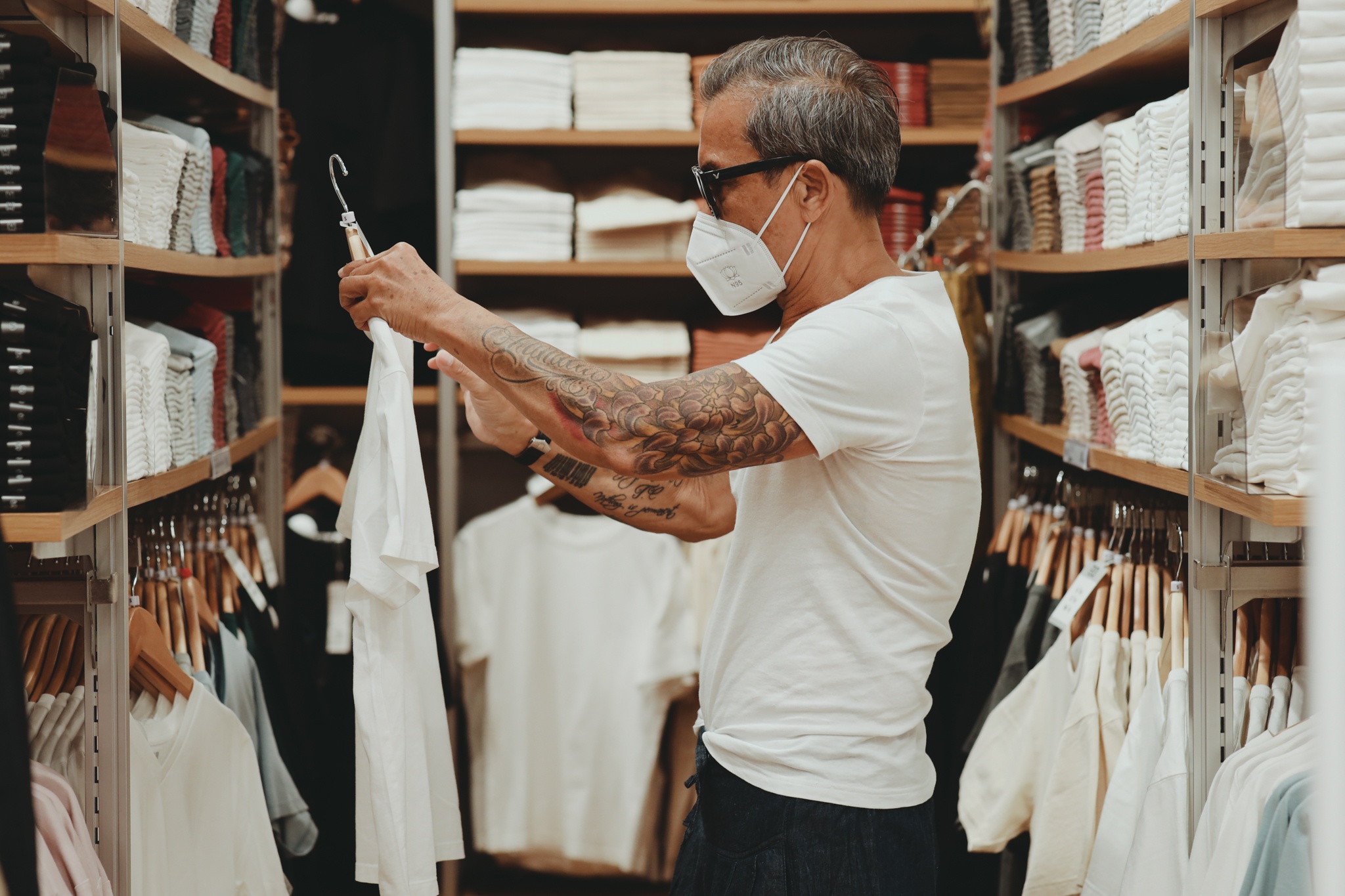 xep hang mua sam anh 8