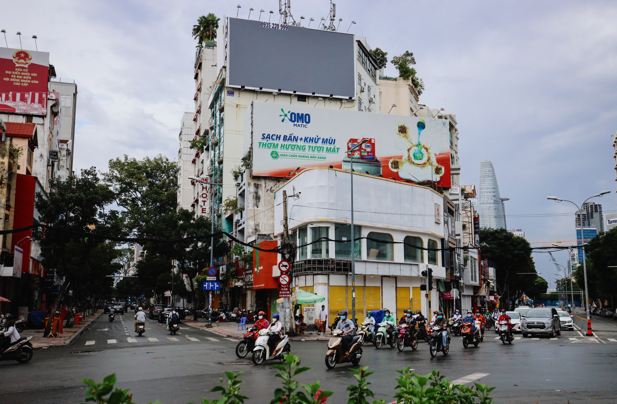 mat bang nga 6 Phu Dong sau gian cach anh 3