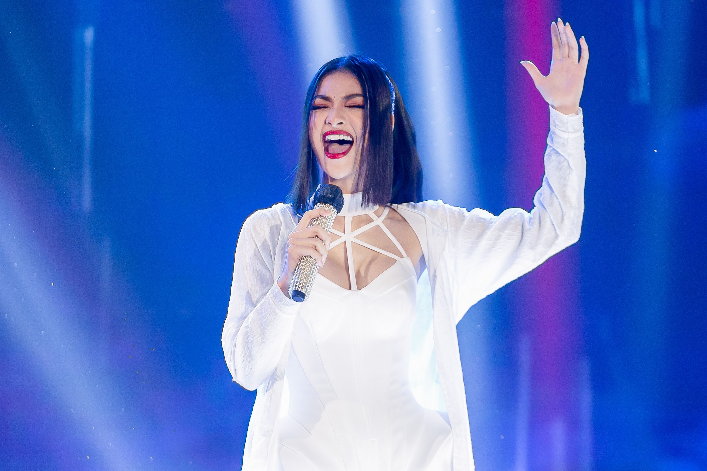 ban ket the heroes anh 10