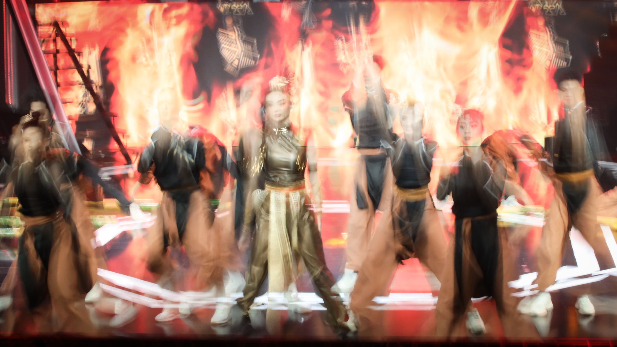 chung ket san dau vu dao anh 49