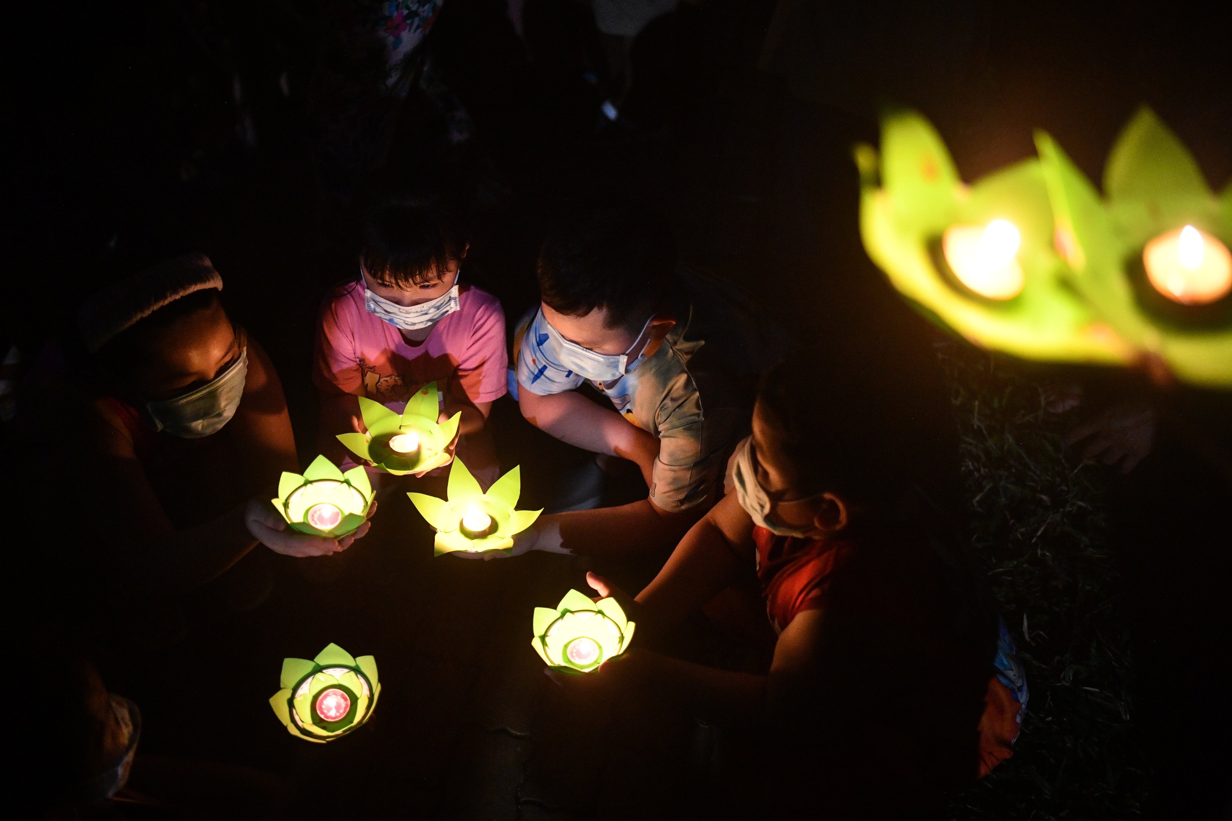 tuong niem nguoi mat vi Covid-19 anh 15