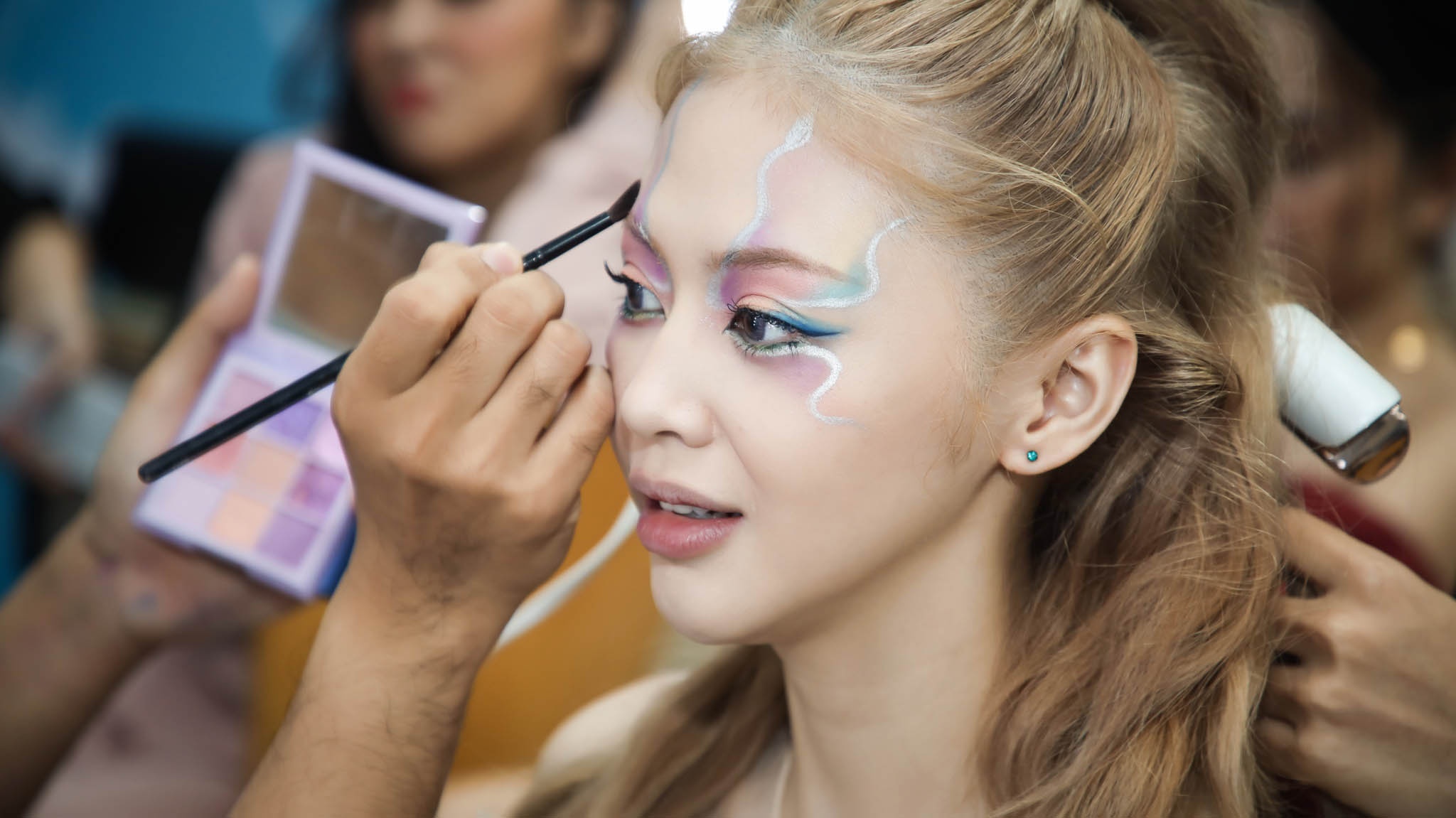 Liz Kim Cương tập nhảy khi đang chấn thương ảnh 12 Liz Kim Cuong tap nhay khi dang chan thuong anh 12