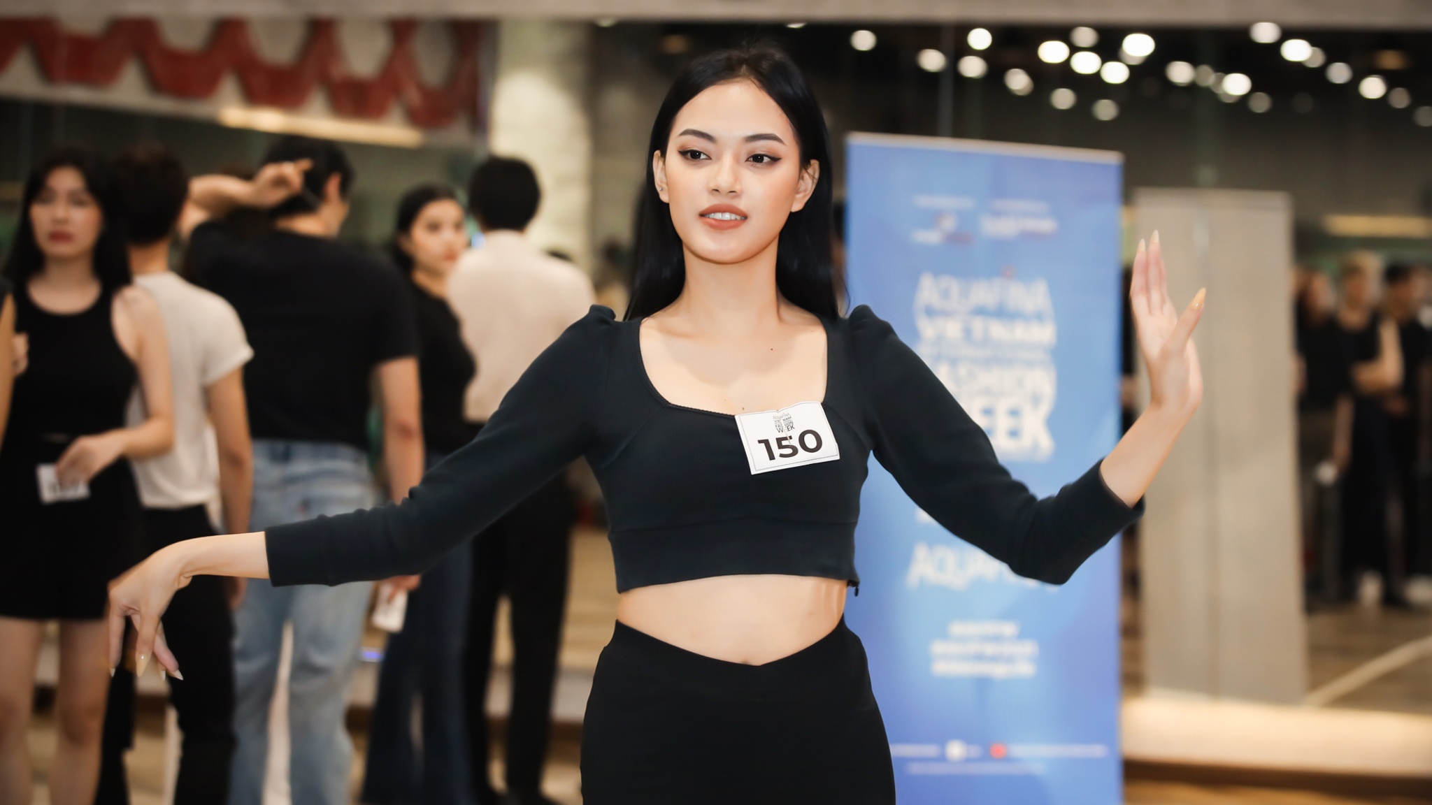 Aquafina Tuan le Thoi trang Quoc te Viet Nam anh 4