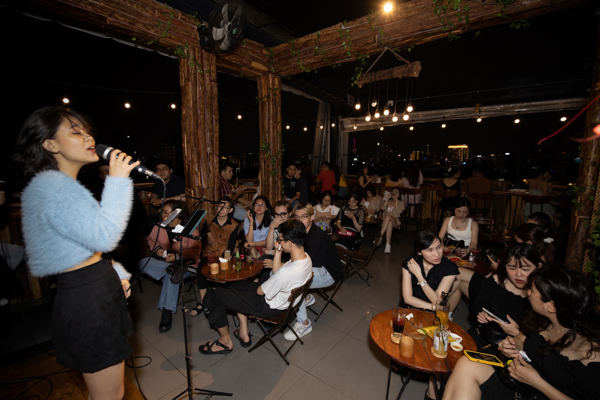 gioi tre vui choi ngay le anh 5