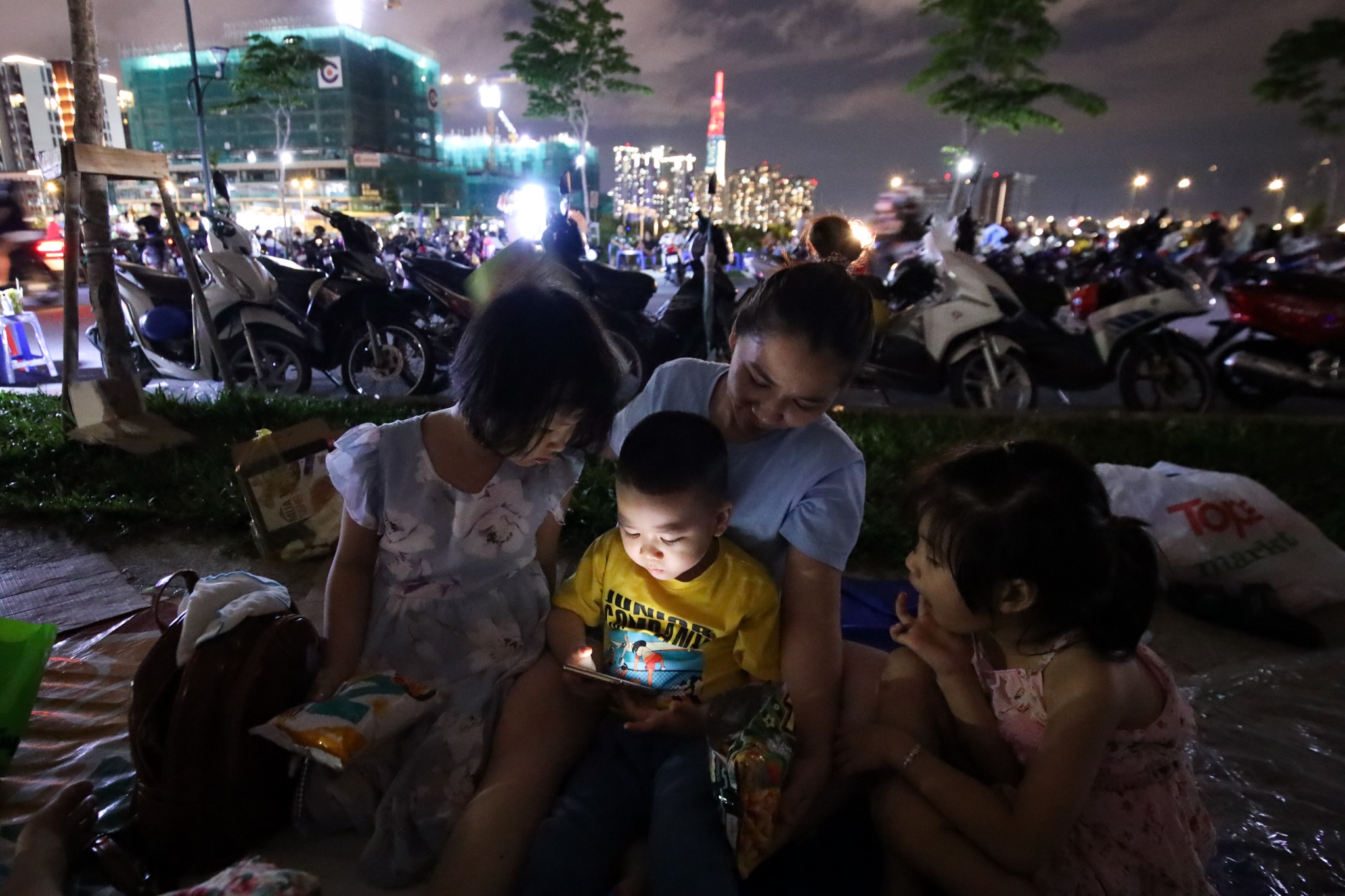 bắn pháo hoa ở TP.HCM ảnh 7 ban phao hoa o TP.HCM anh 7