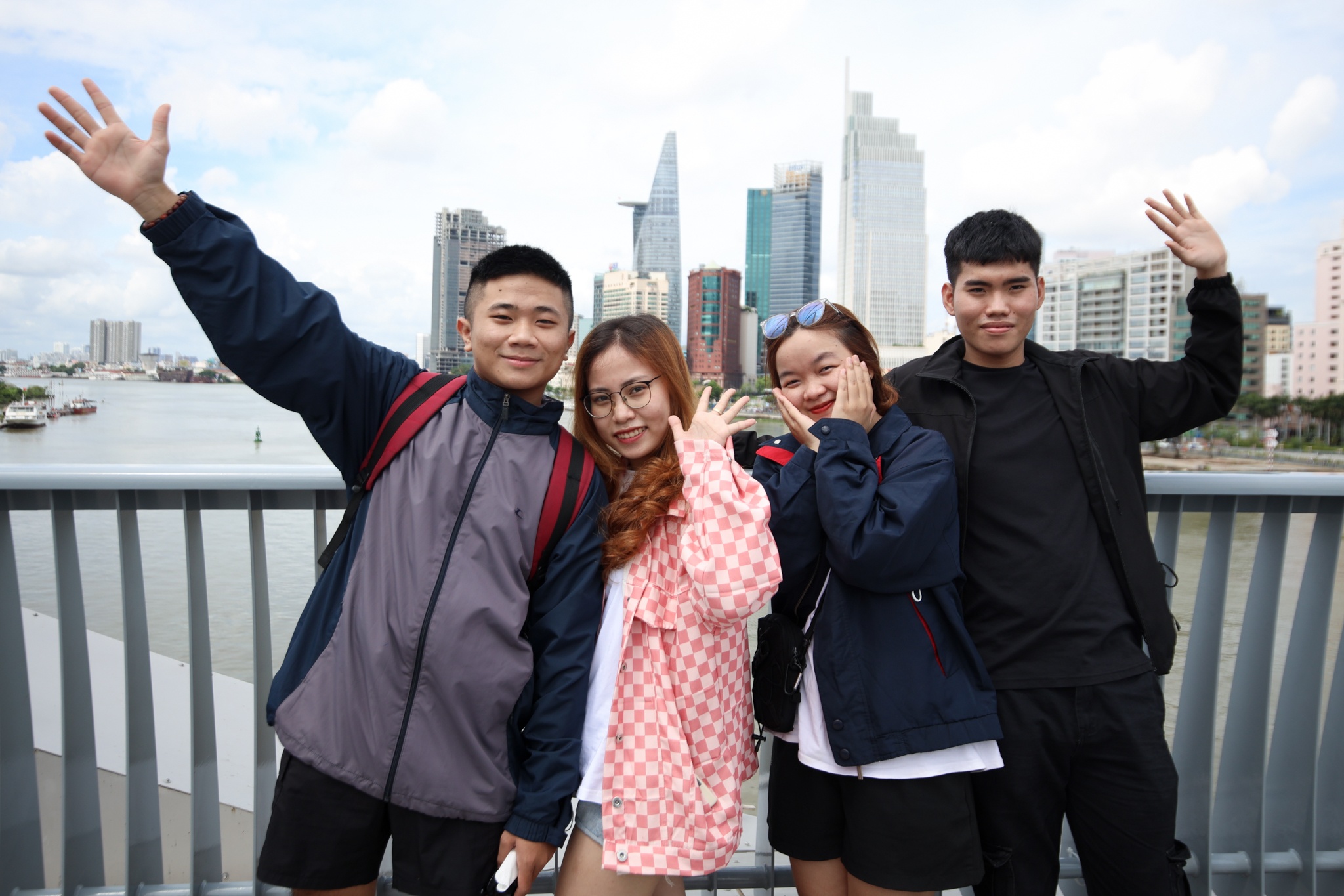 gioi tre trong ngay cuoi nghi le anh 7