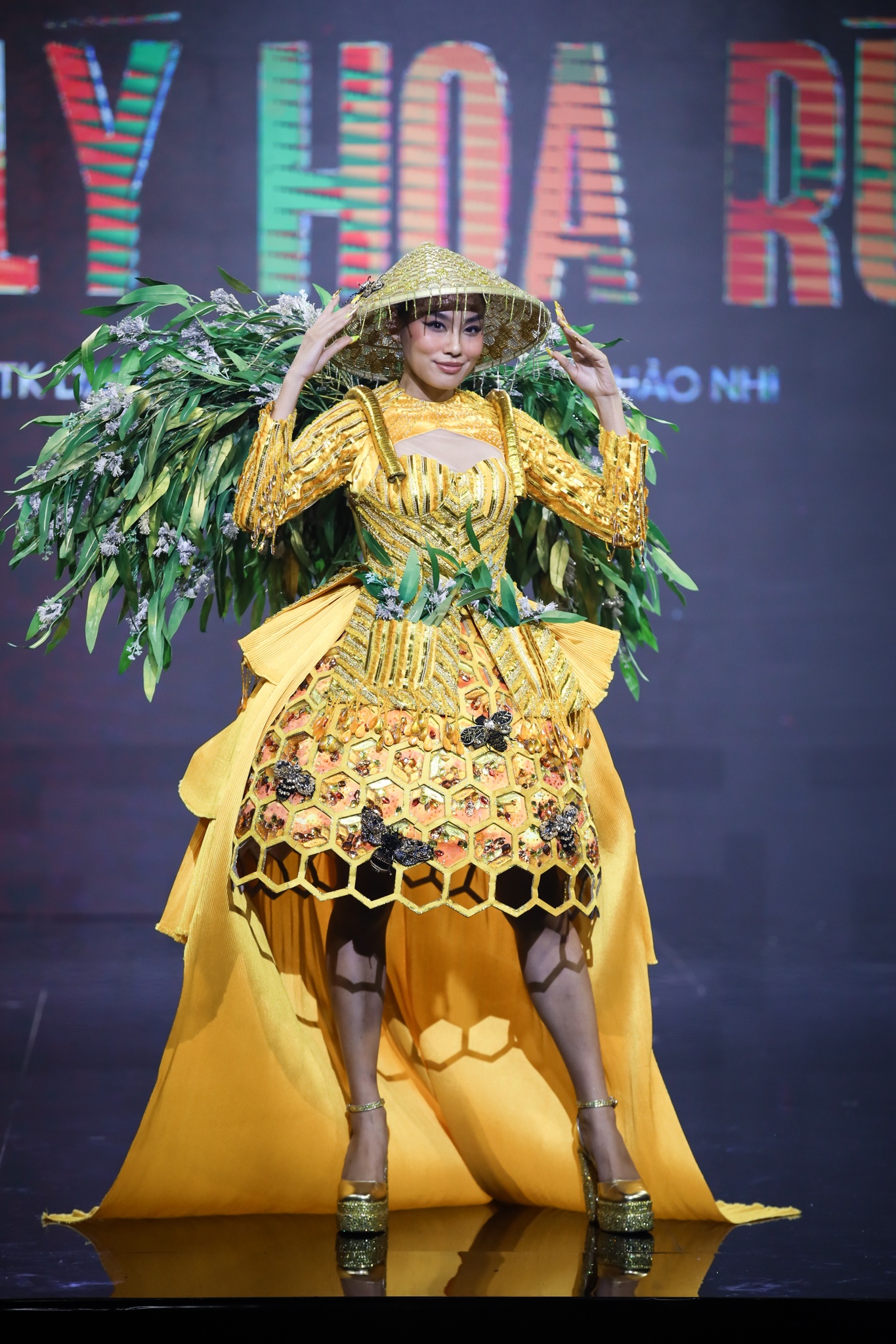 thi sinh hoa hau hoan vu Viet nam anh 27