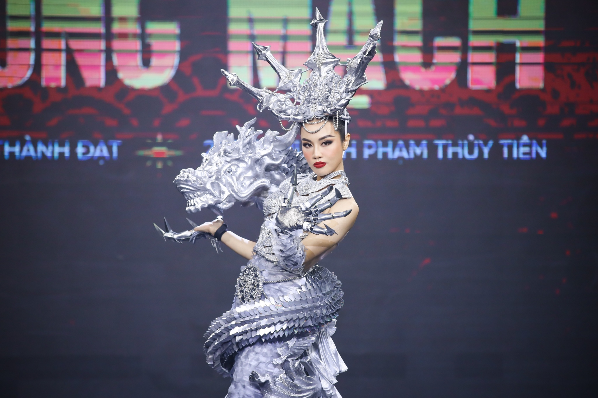 thi sinh hoa hau hoan vu Viet nam anh 18