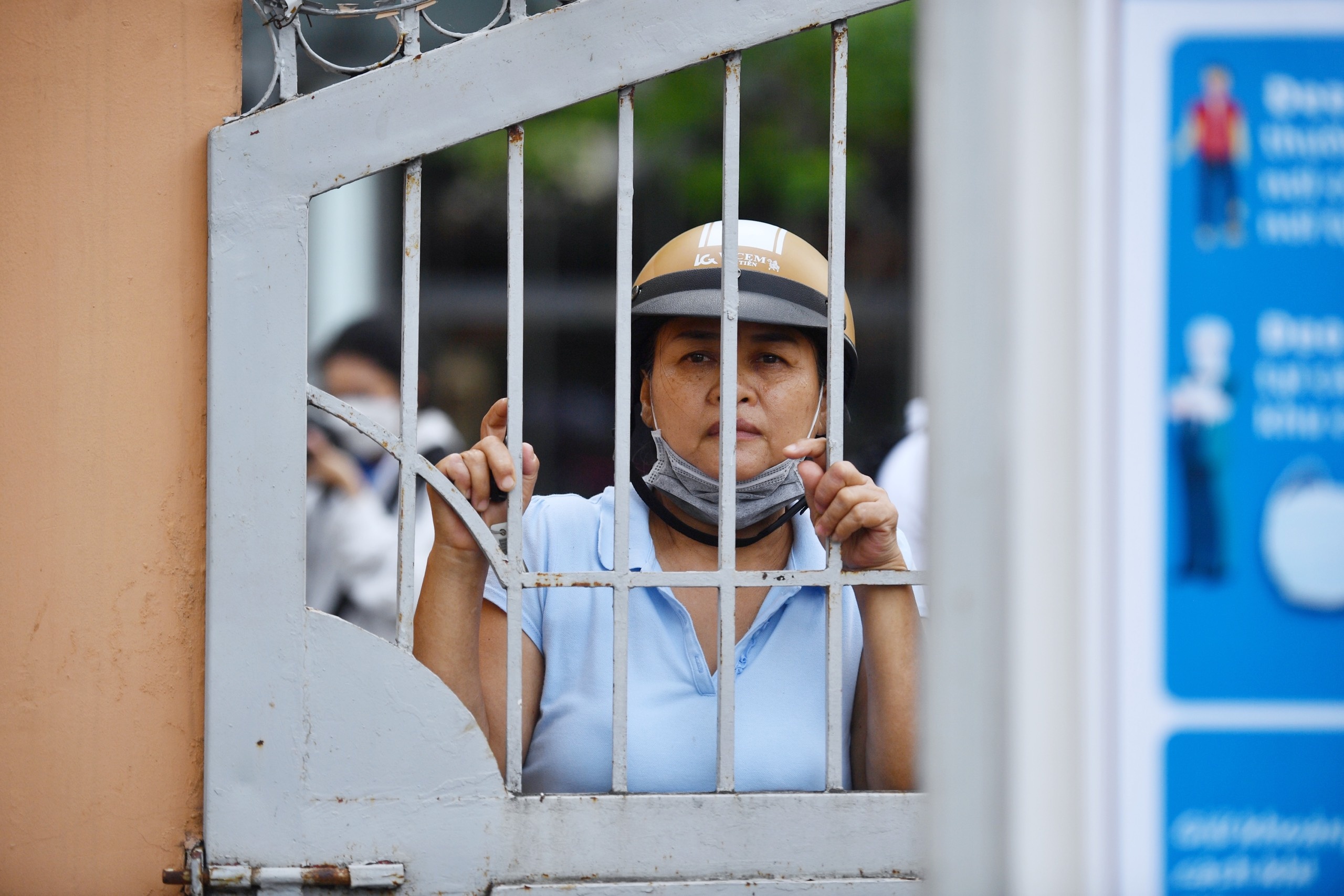 Thi sinh TP.HCM voi va chay vao phong thi anh 9