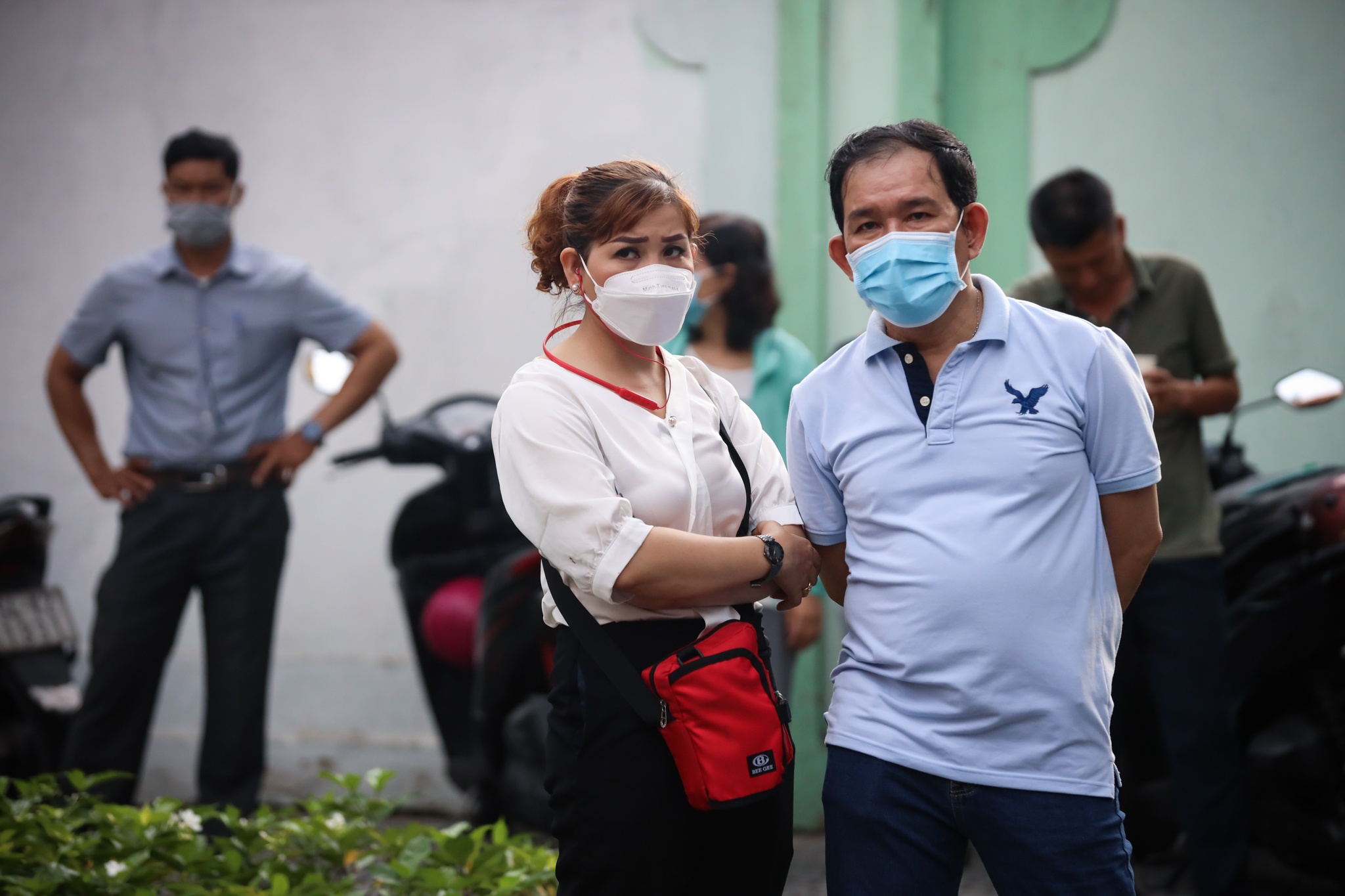 Thi sinh TP.HCM voi va chay vao phong thi anh 8