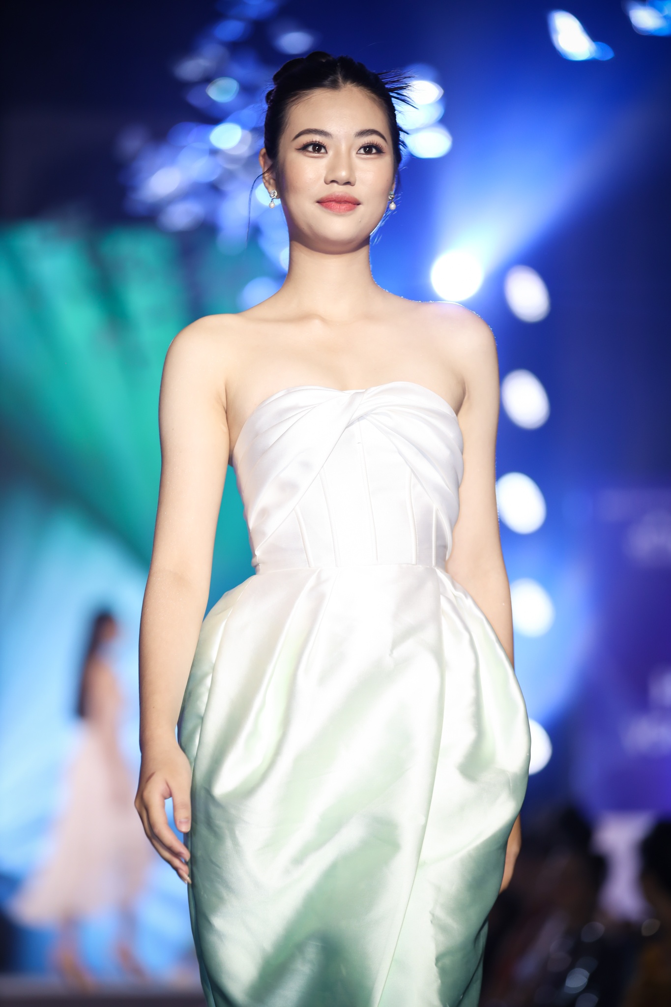 hoa hau the gioi viet nam anh 22